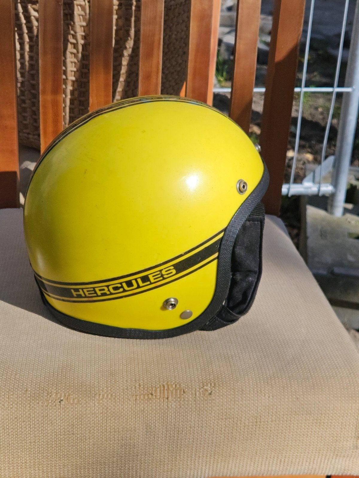 Vintage Hercules Apollo motorhelm - Geel met strepen, Ophalen of Verzenden, Gebruikt, Medium, Hercules Apollo