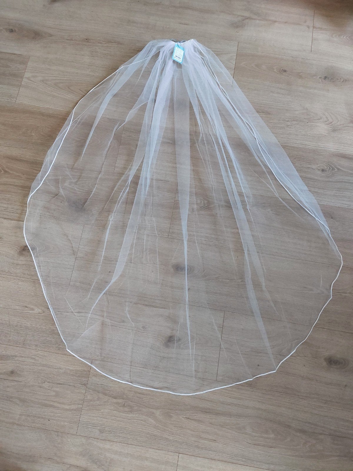 Nieuwe ivoorkleurige bruidssluier met kam, Overige kleuren, Nieuw, Ophalen of Verzenden, Accessoires