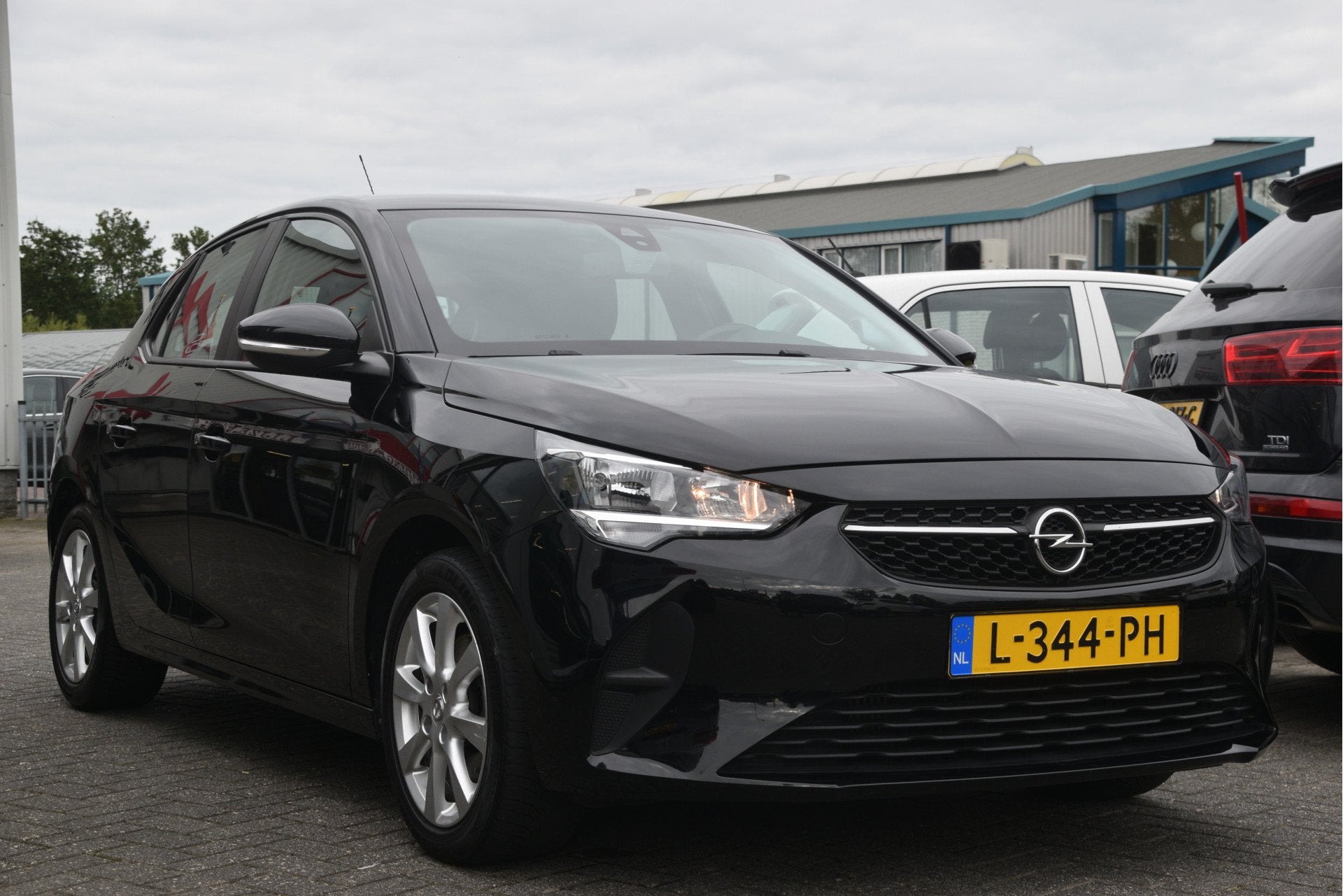 Opel Corsa 1.2 Edition Carplay | DAB | Bluetooth | LMV | Air, Voorwielaandrijving, Gebruikt, Euro 6, Met garantie (alle)