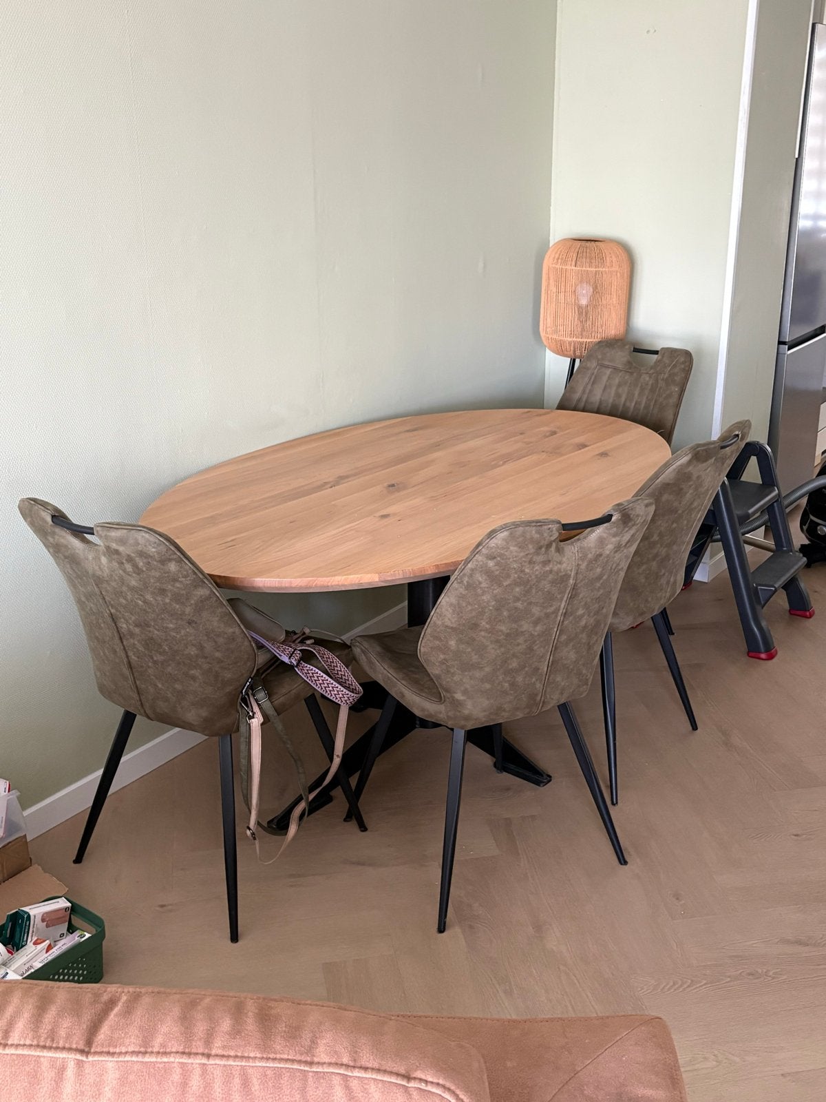 Licht eiken eettafel met 4 stoelen, Ophalen, 100 tot 150 cm, Eikenhout, Zo goed als nieuw
