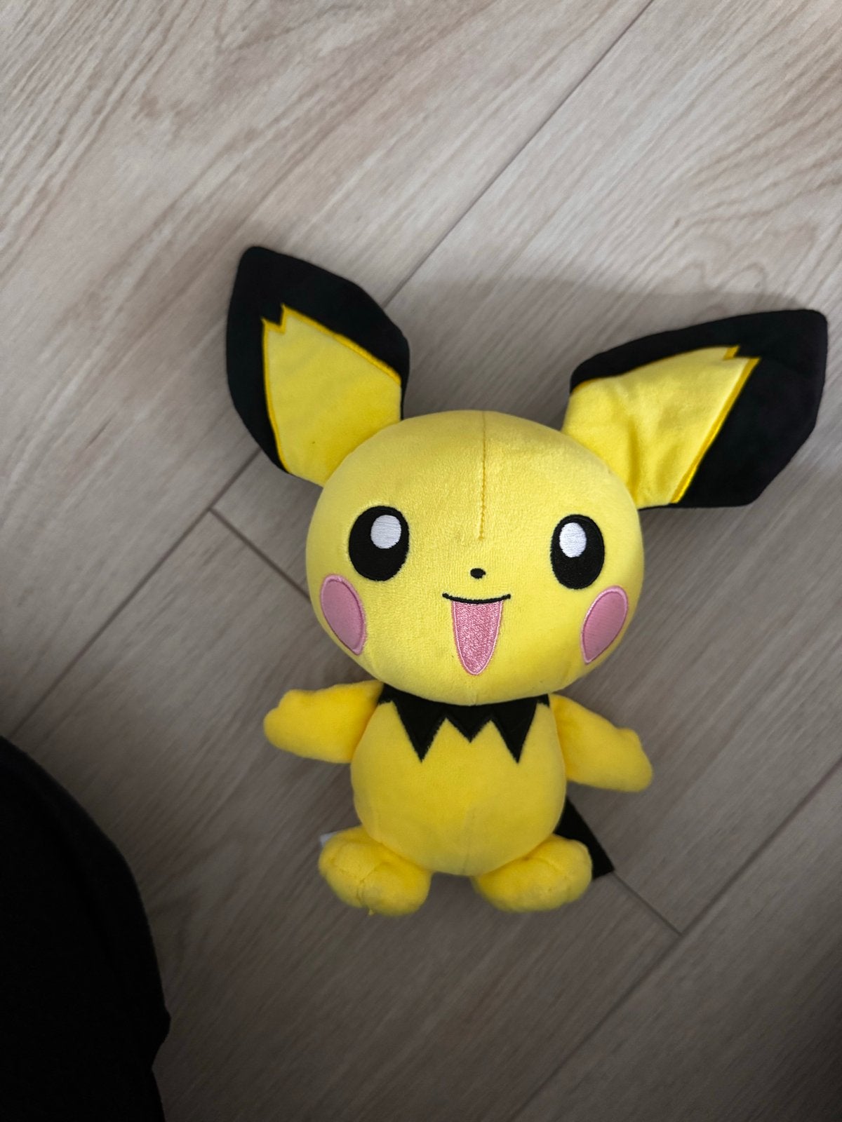 Pokémon knuffel Pichu - Goede staat, Geel, Overige typen, Ophalen of Verzenden, Zo goed als nieuw