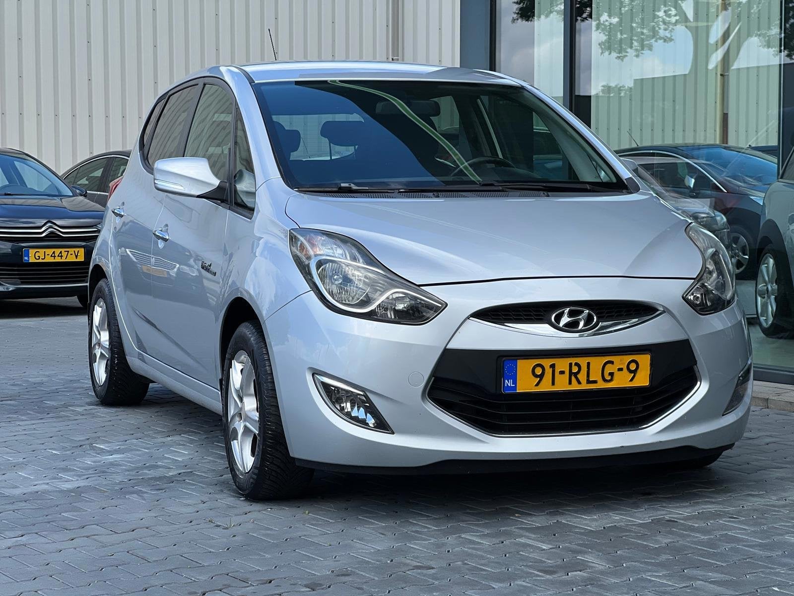 Hyundai Ix20 1.4i I-MOTION 5DRS AIRCO LMV MPV, Auto's, Hyundai, Voorwielaandrijving, Euro 5, Stof, Gebruikt