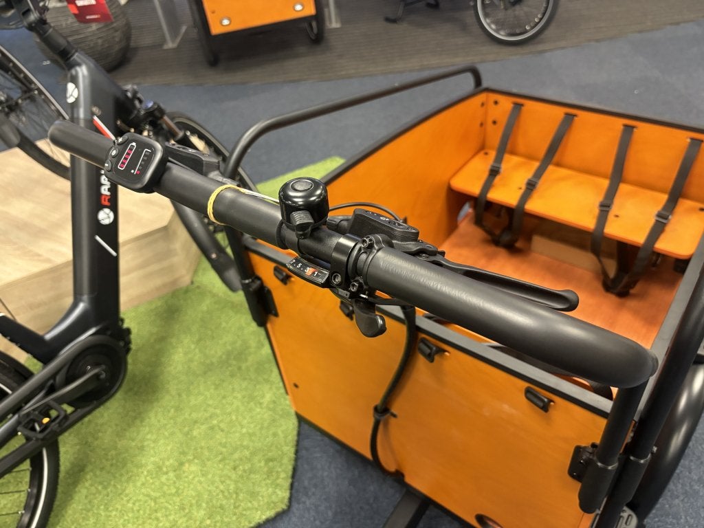 Fietshokje:  Raaks Bremerton elektrische Bakfiets driewieler, 4 kinderen of meer, Niet ingevuld, Nieuw, Ophalen of Verzenden