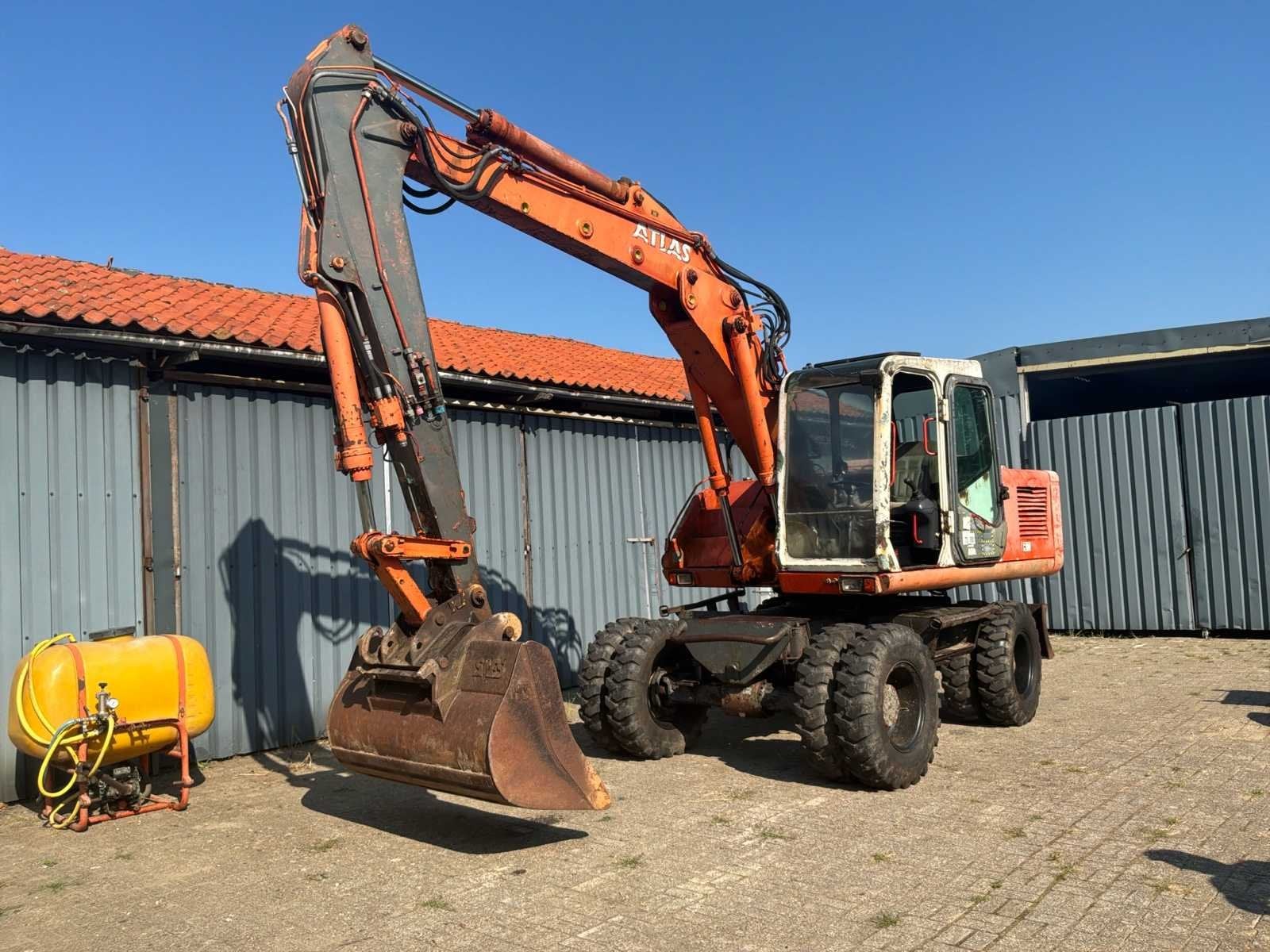 1997 Atlas 1404 Banden graafmachine, Zakelijke goederen, Graafmachine