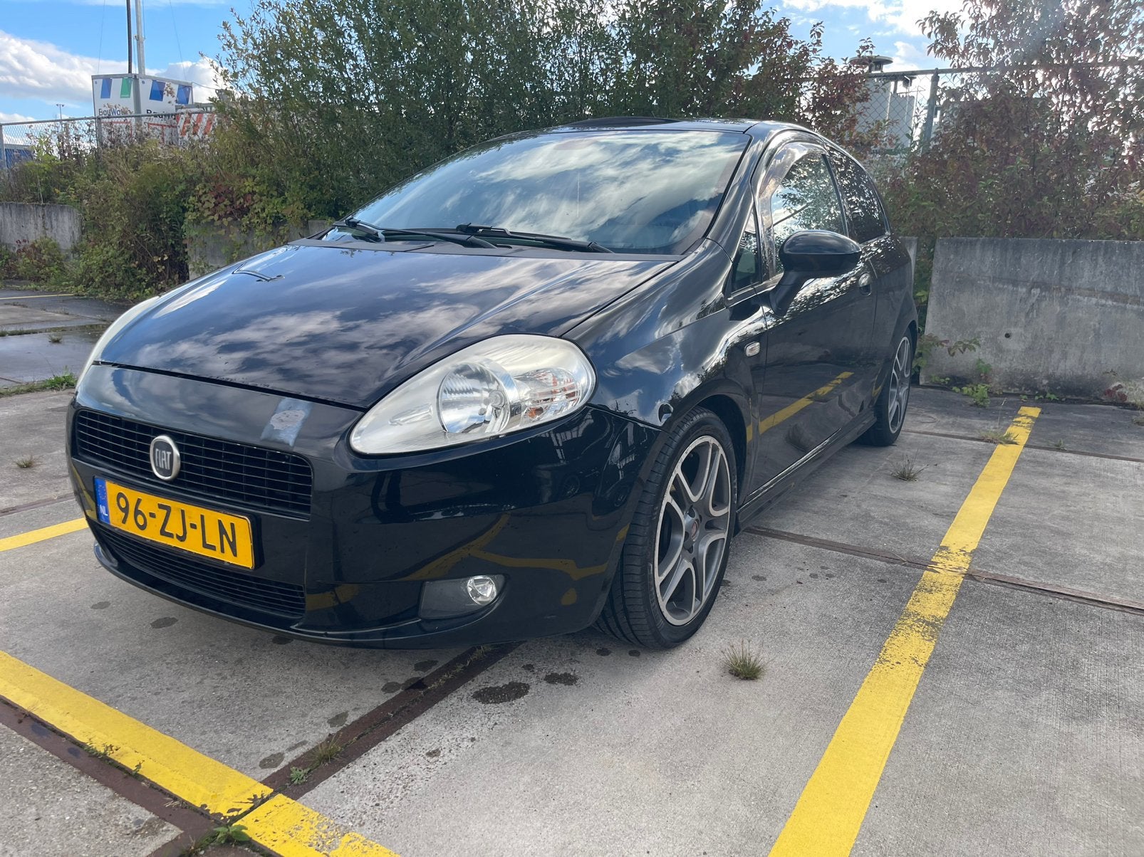 Fiat Punto 1.4 16V Turbo 3DR 2008 Zwart, Auto's, Fiat, Voorwielaandrijving, 15 km/l, 4 cilinders, Zwart