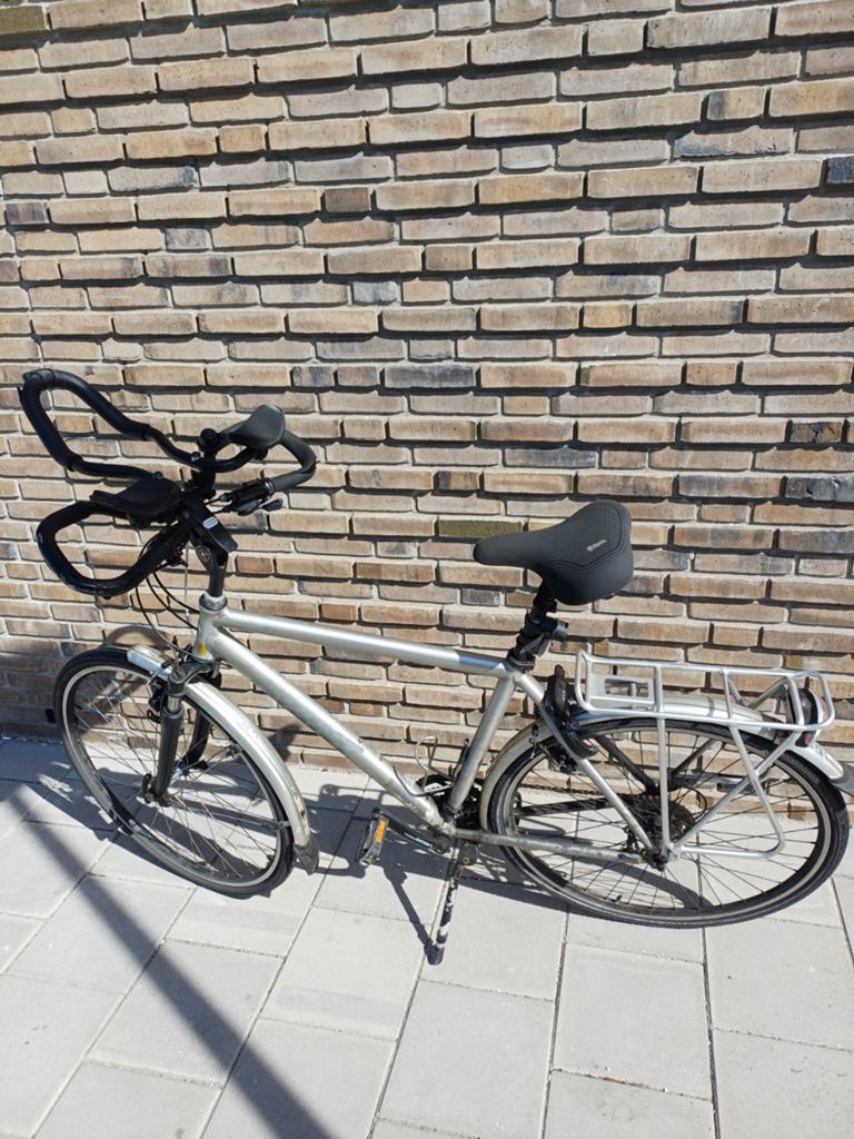 Giant Aluxx L Citybike 28 inch Lichtgewicht aluminium frame, Meer dan 20 versnellingen, 53 tot 56 cm, Gebruikt, Giant