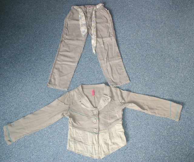 Leuk beige Didi set, broek en vest, mt 12, ZGAN, Kinderen en Baby's, Meisje, Ophalen of Verzenden, Zo goed als nieuw, Didi