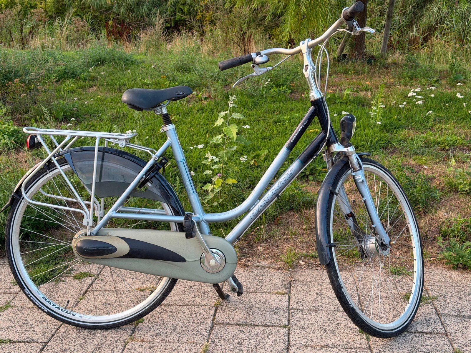Batavus Entrada deluxe damesfiets, Fietsen en Brommers, Fietsen | Dames | Damesfietsen, Ophalen, Velgrem, Versnellingen, Batavus