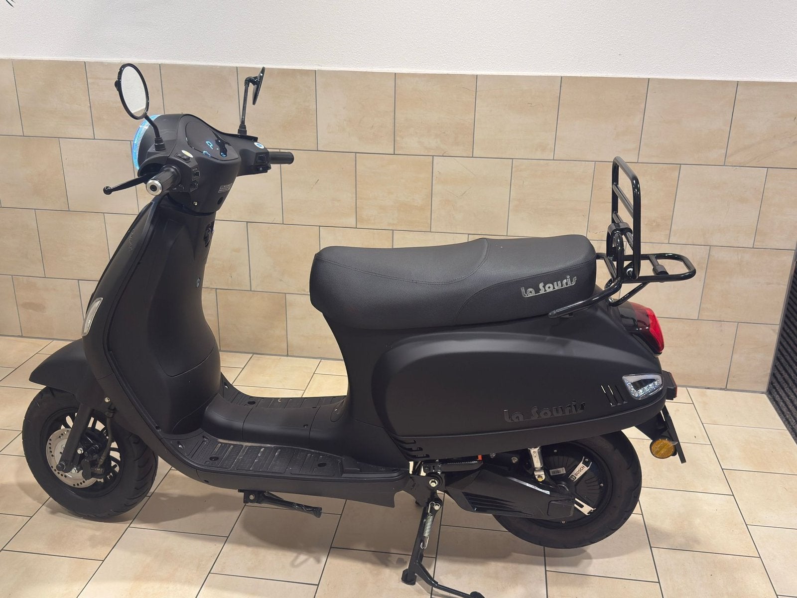 La Souris Elektrische Scooter – Matte Zwart, Fietsen en Brommers, Snorfietsen en Snorscooters, Zo goed als nieuw, Overige merken