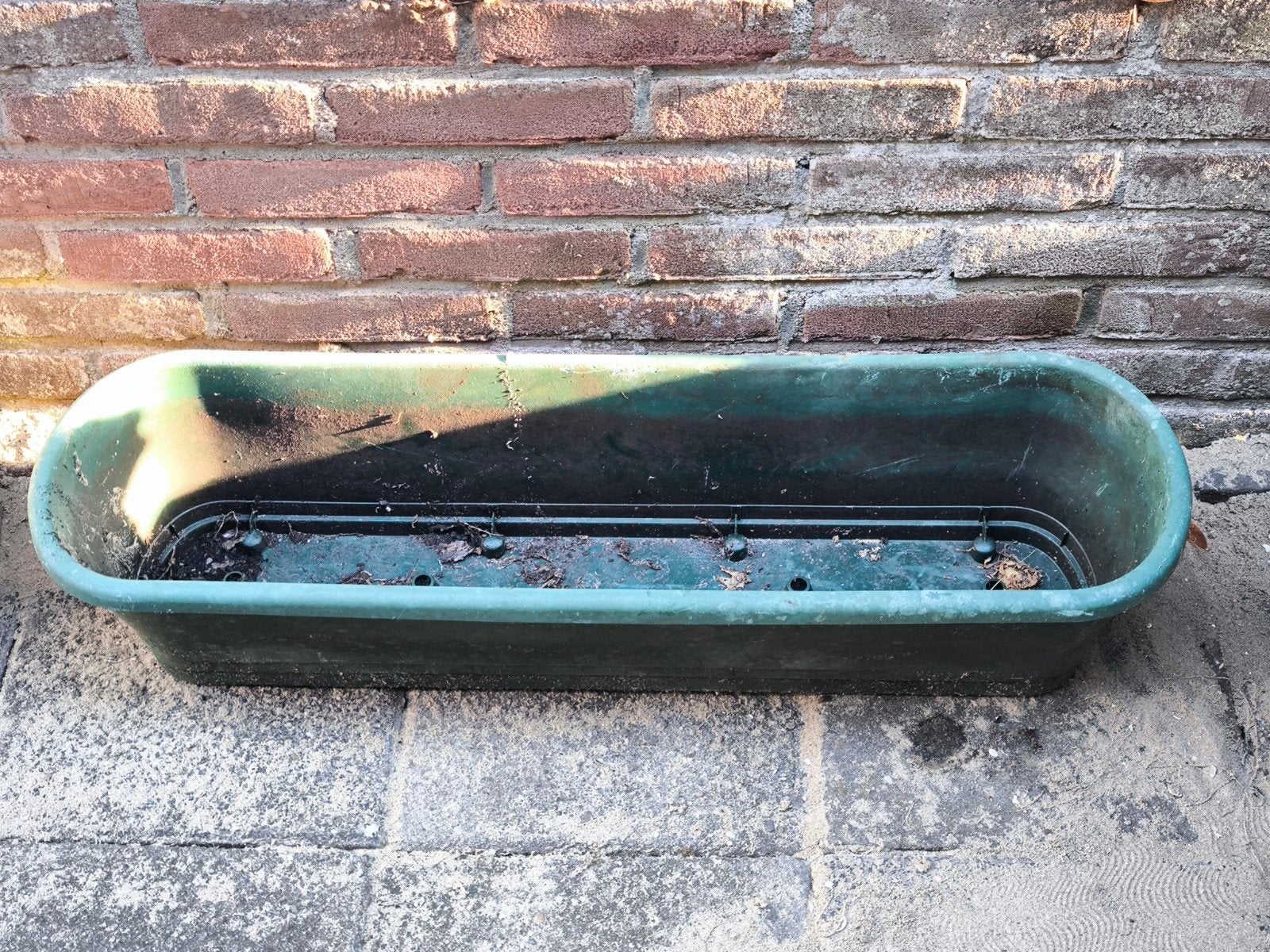 Balkon bloembak zonder haken - gratis af te halen, Tuin en Terras, Ophalen, Gebruikt, Kunststof, Balkon