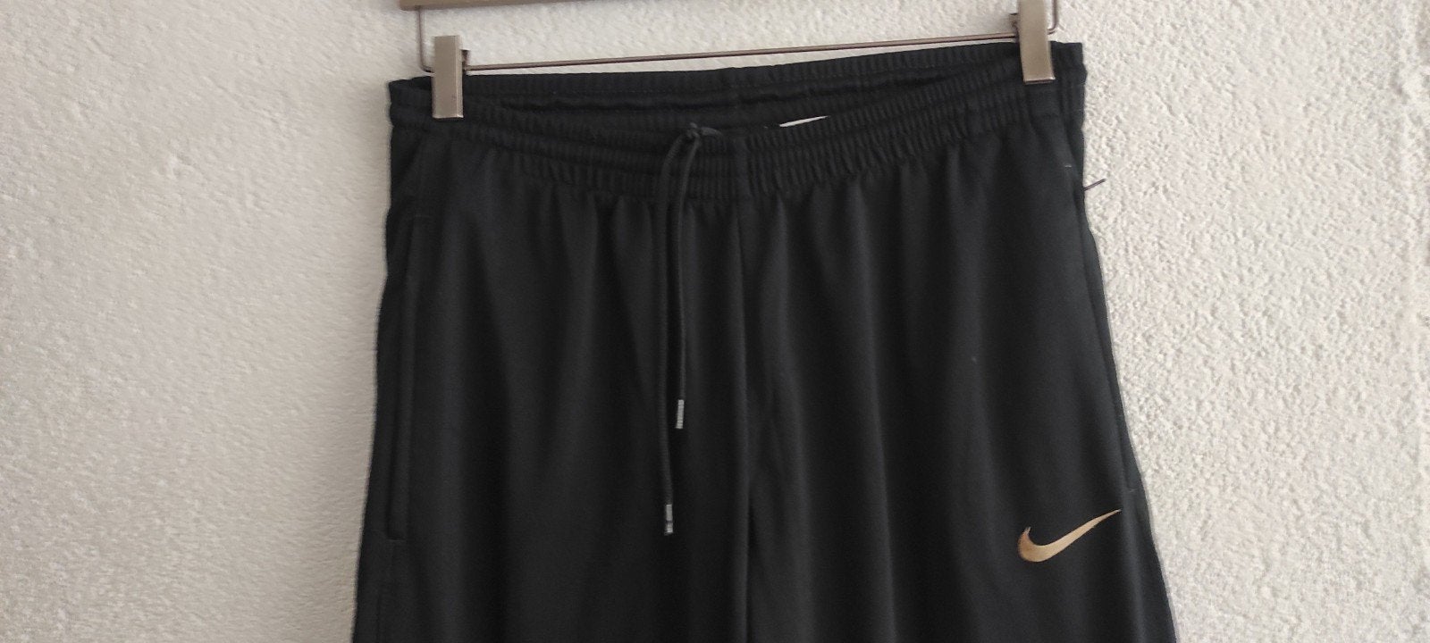 Nike trainingsbroek zwart maat M, Maat 48/50 (M), Zwart, Nike, Ophalen of Verzenden
