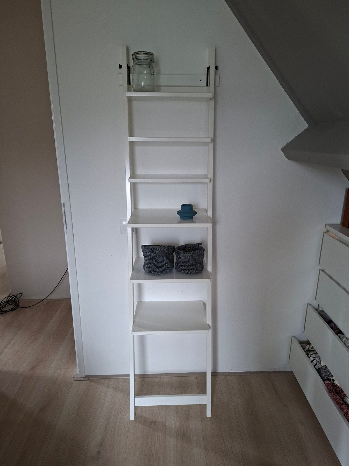 Witte ladderrek / wandrek met 6 planken, Ophalen