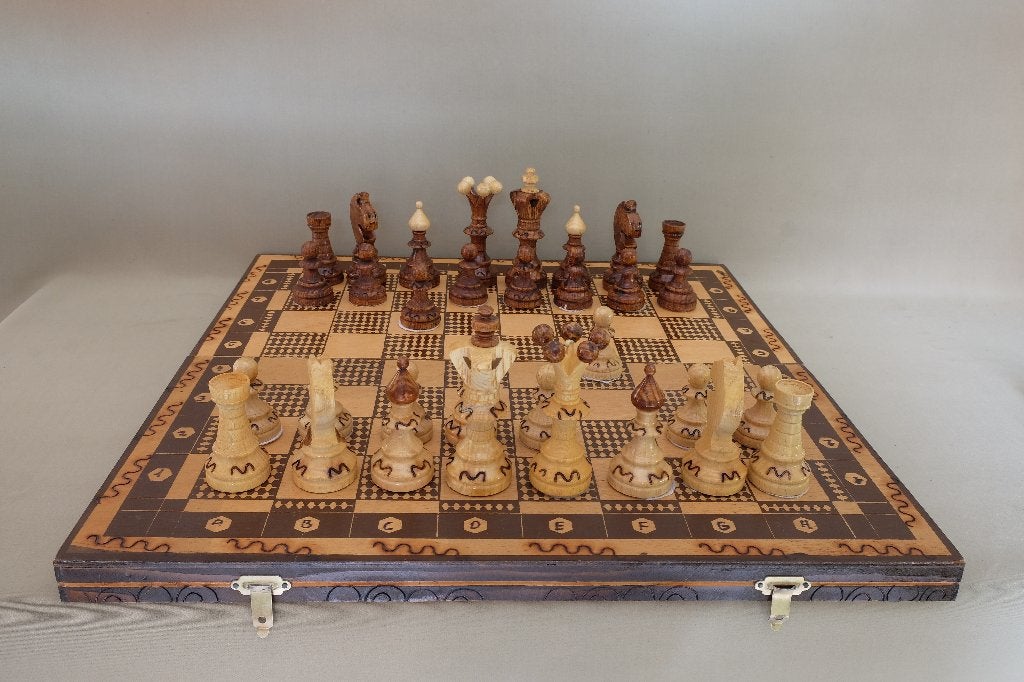 Houten schaakspel  compleet, Hobby en Vrije tijd, Gezelschapsspellen | Bordspellen, Ophalen of Verzenden, Gebruikt