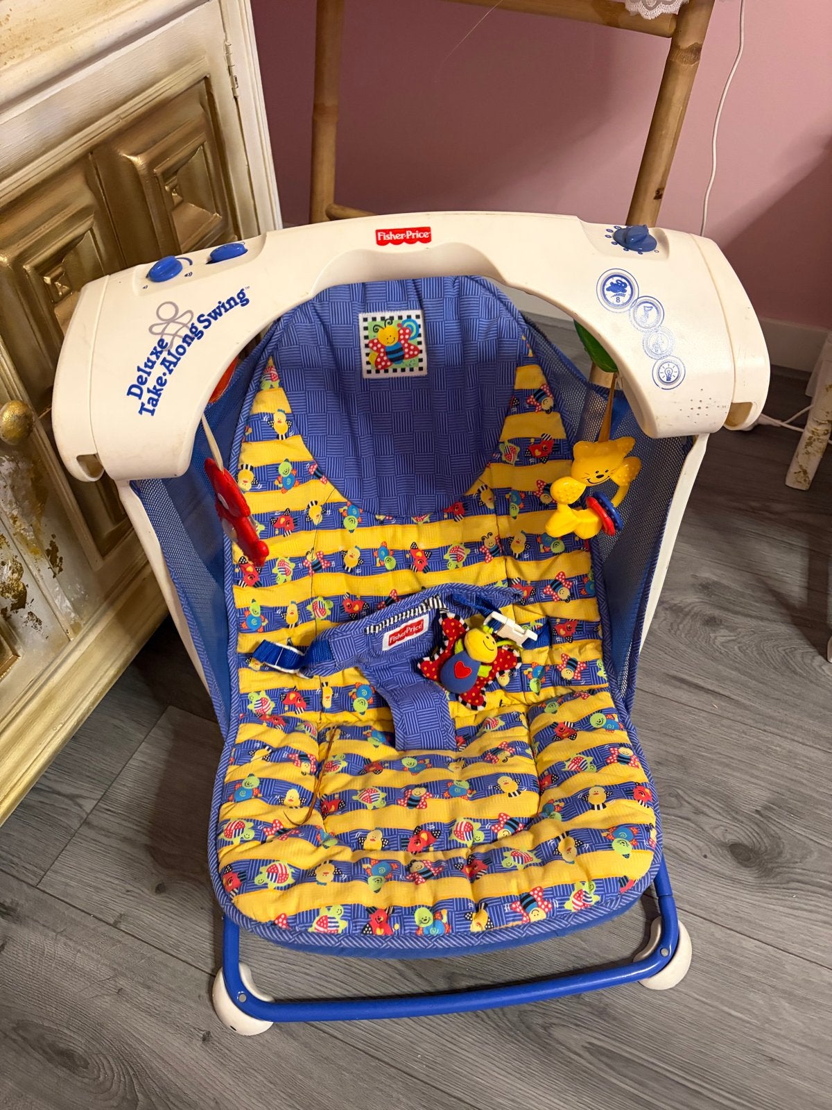 Baby schommelstoel zonder geluid, klepje defect, Ophalen, Gebruikt