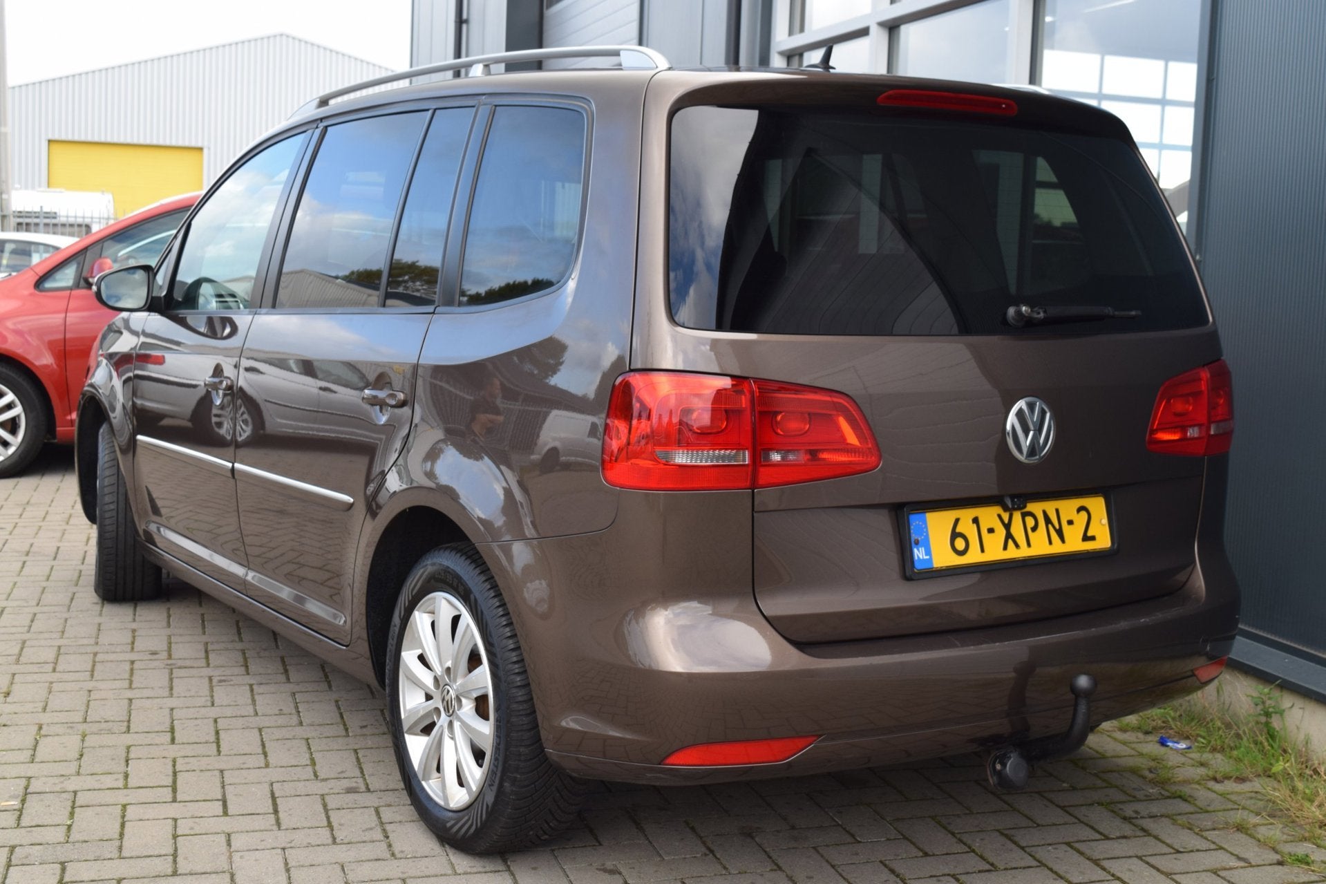 Volkswagen Touran 1.2 TSI Highline BlueMotion | Clima | Crui, 730 kg, Gebruikt, Zwart, 4 cilinders