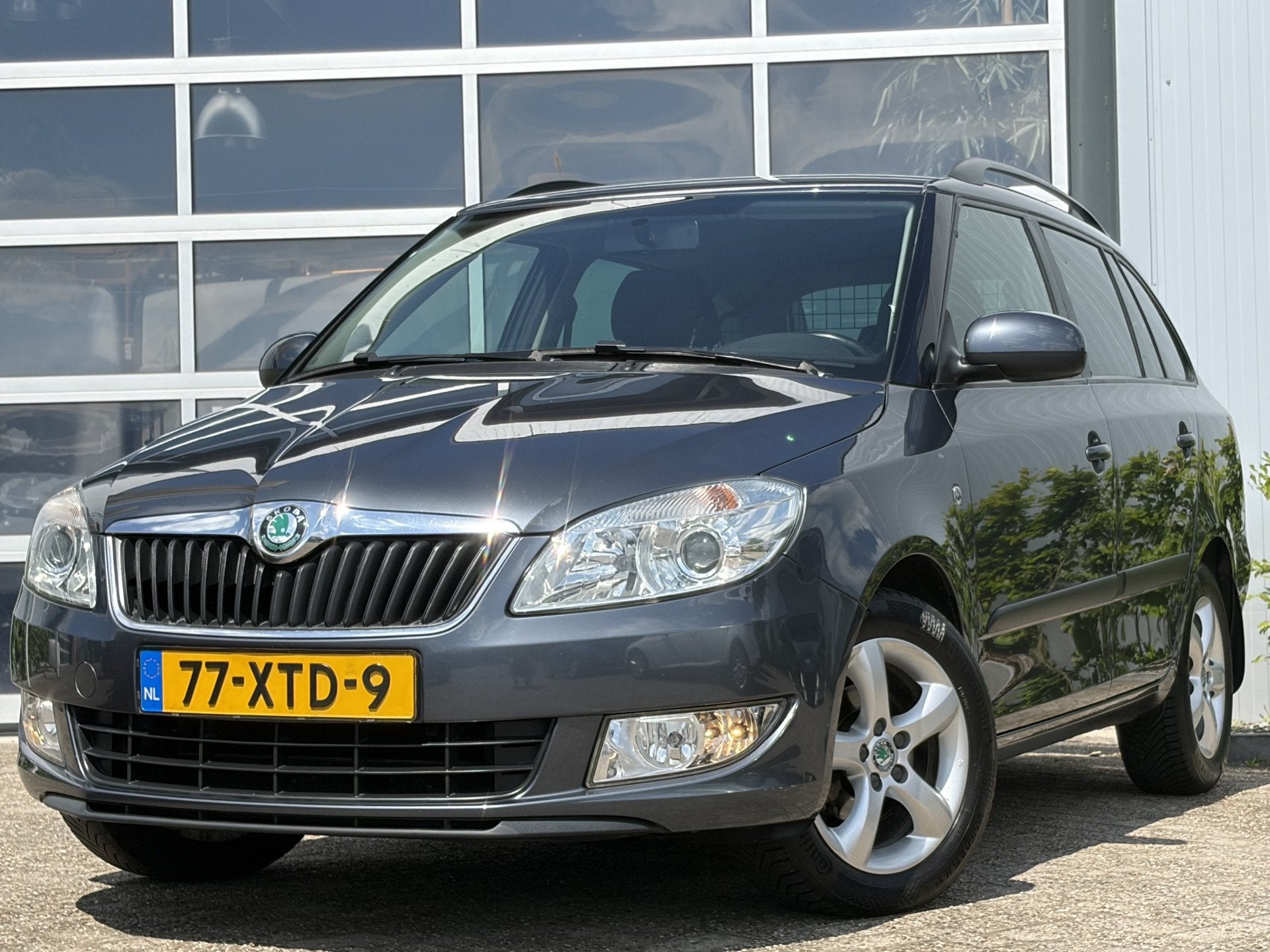 Skoda Fabia Combi 1.2 TSI Comfort 86pk | Apple carplay/Andro, Voorwielaandrijving, Euro 5, Zwart, 1036 kg