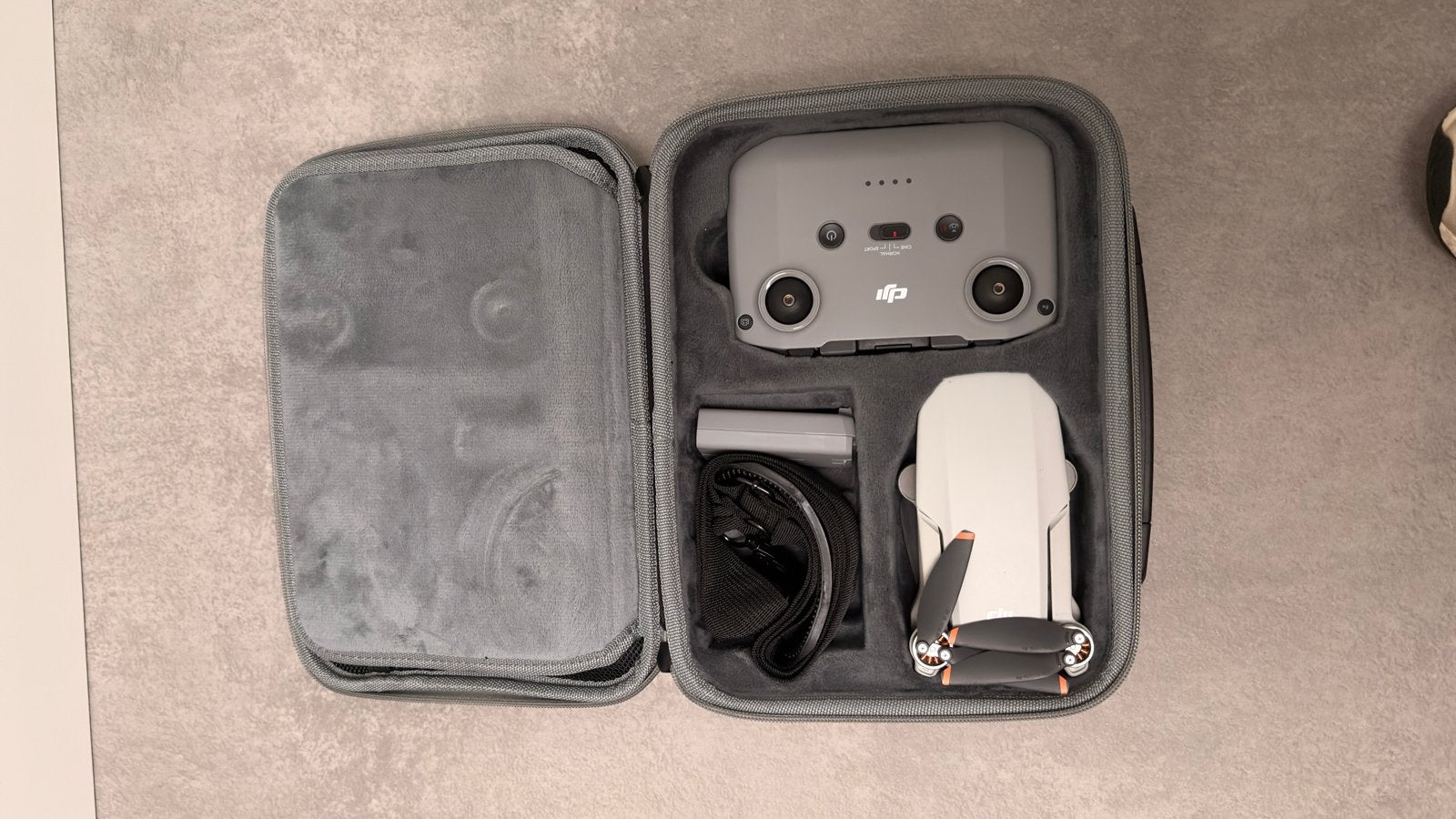 DJI Mini 4k zo goed als nieuw 2 batterijen, Cameradrone, Extra accu('s), Zo goed als nieuw, DJI