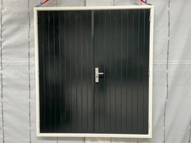 HARDHOUTEN KOZIJN met OPENSLAANDE BUITENDEUREN, Doe-het-zelf en Verbouw, Kozijnen en Schuifpuien, Ophalen, Deurkozijn, Nieuw, 150 tot 225 cm