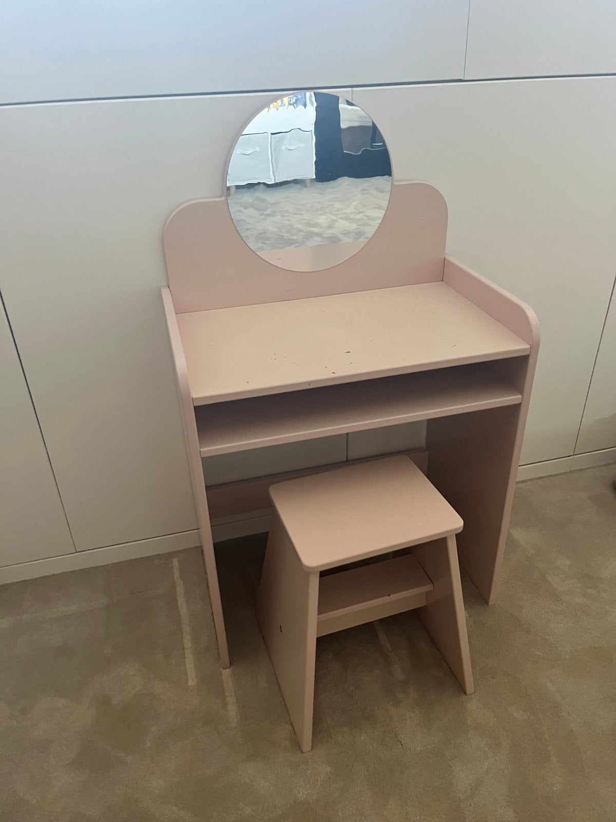 Petite Amelie houten kaptafel roze met stoel, Ophalen, Zo goed als nieuw, 50 tot 100 cm, Minder dan 100 cm