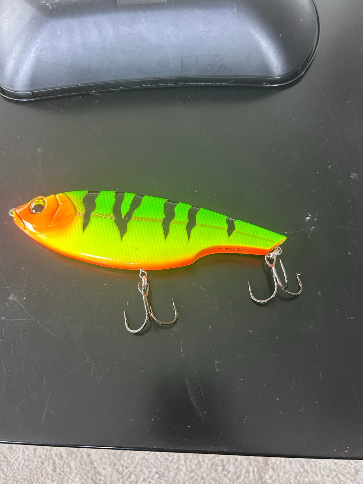 Sabile Lipless Glider 170 SP - Baarskleur Kunstaas. Jerkbait, Ophalen of Verzenden, Zo goed als nieuw, Kunstaas