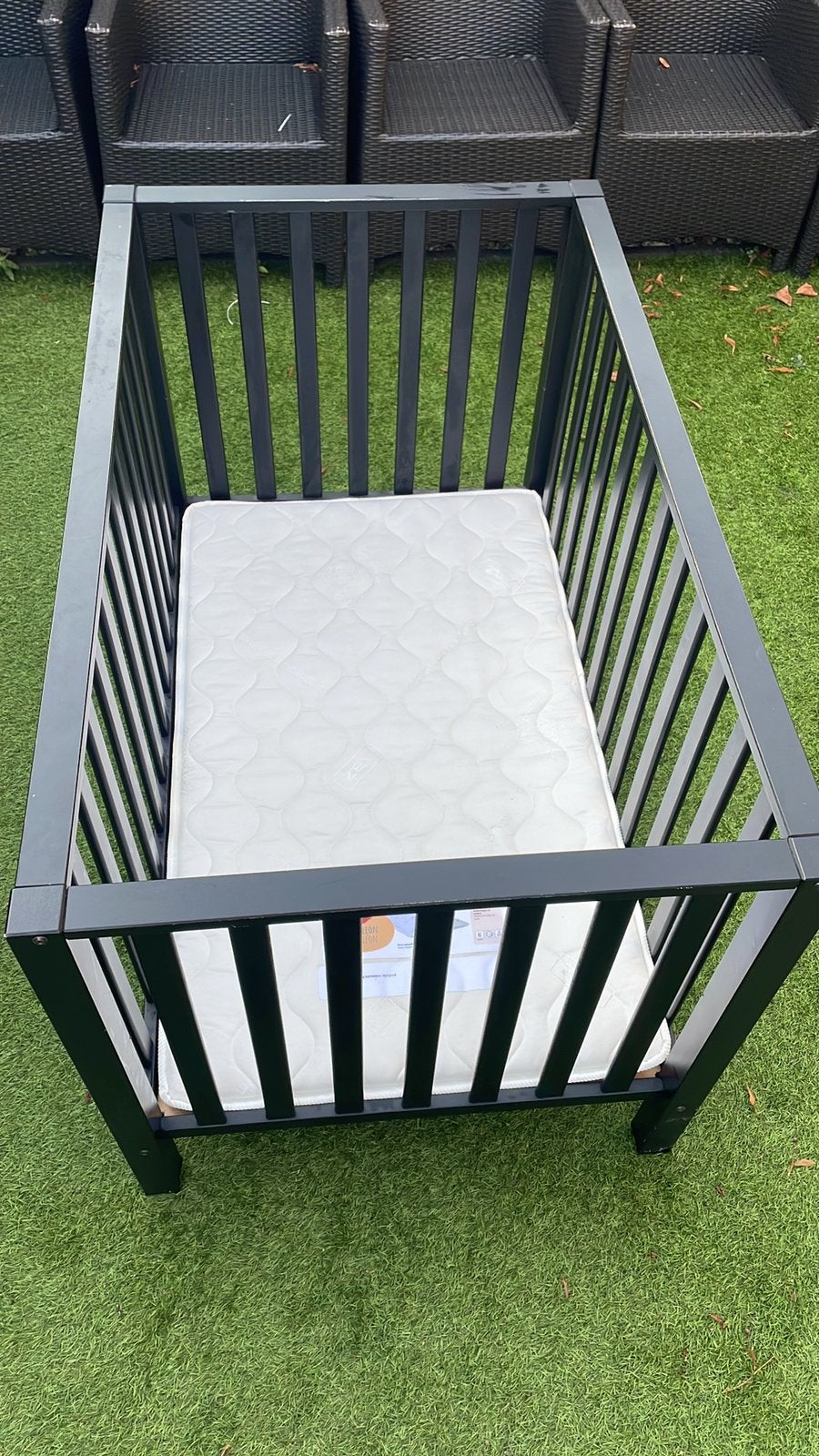 Zwarte baby box, Ophalen, Zo goed als nieuw