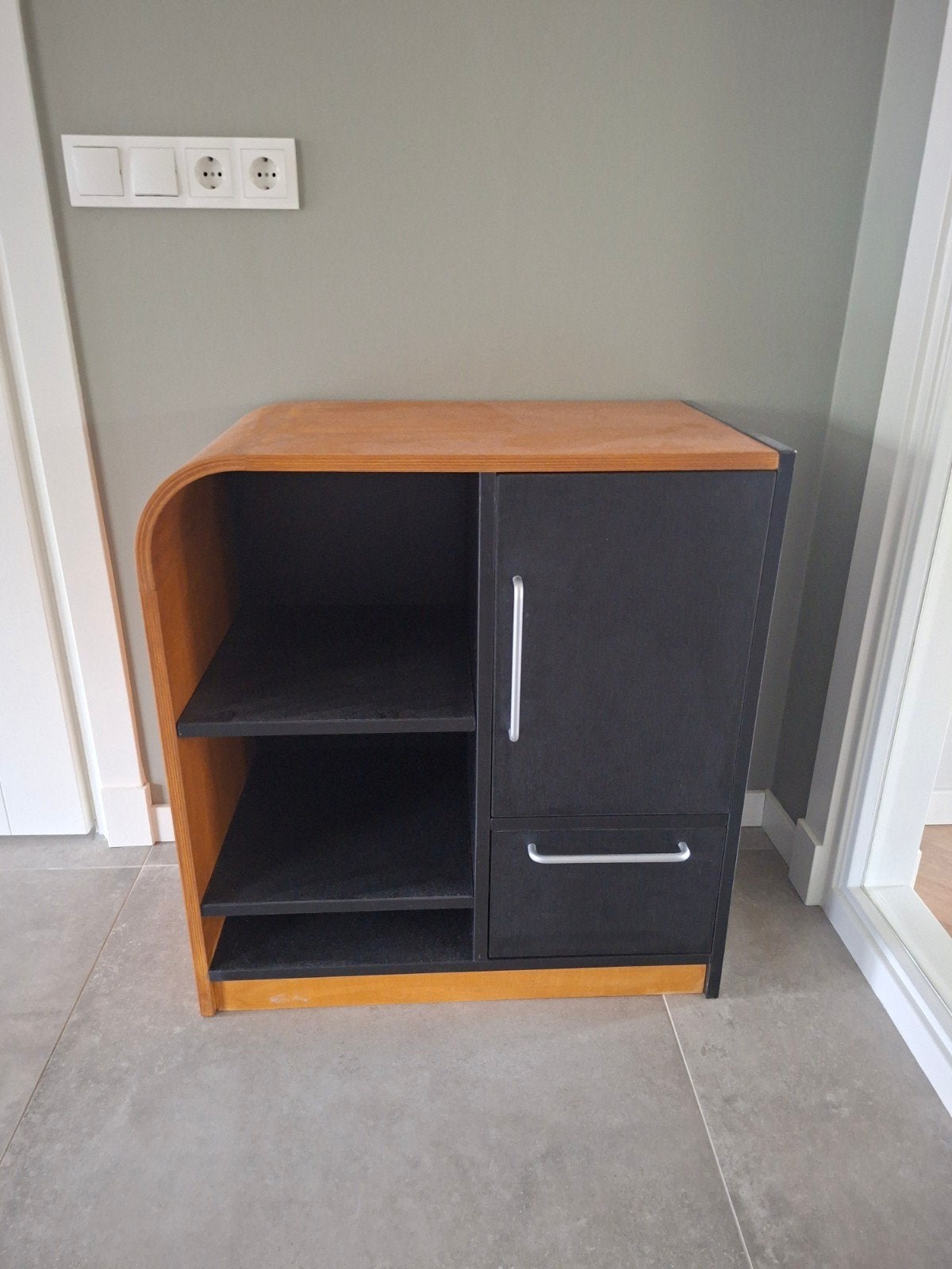 Zelfgemaakte kast - Nieuwstaat, Ophalen, Nieuw