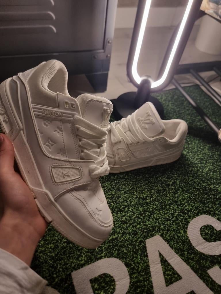 Lv schoen, Verzenden, Gebruikt, Schoenen
