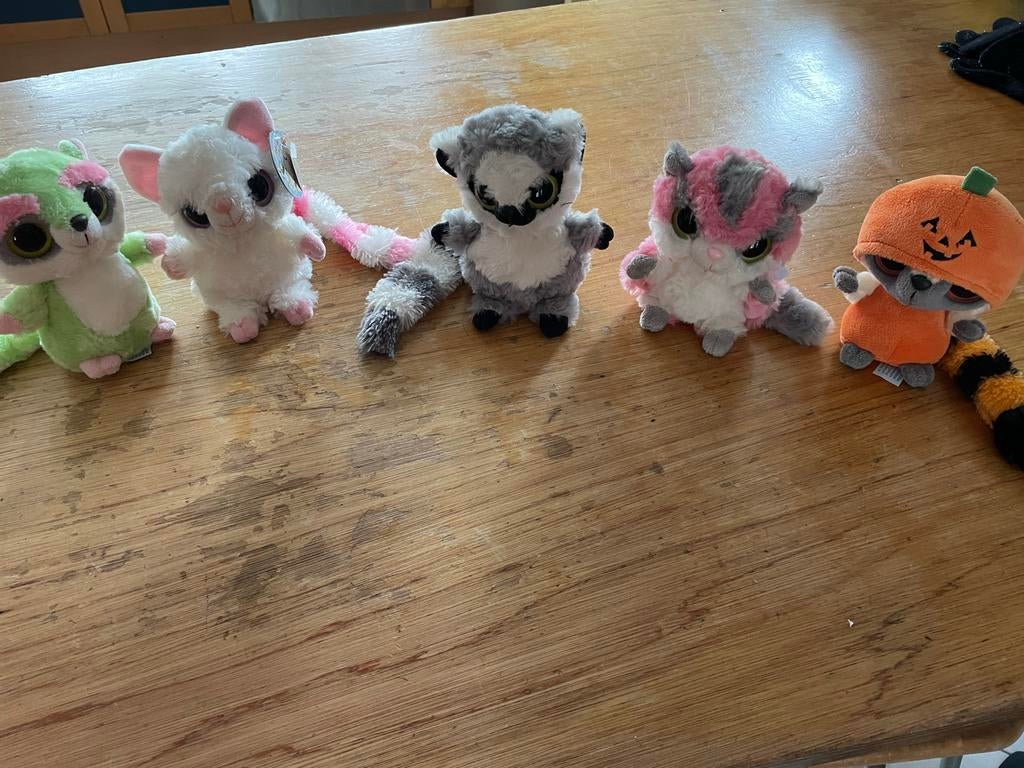 Leuke knuffels met grote ogen - set van 7, Kinderen en Baby's, Speelgoed | Knuffels en Pluche, Ophalen, Overige merken, Overige karakters