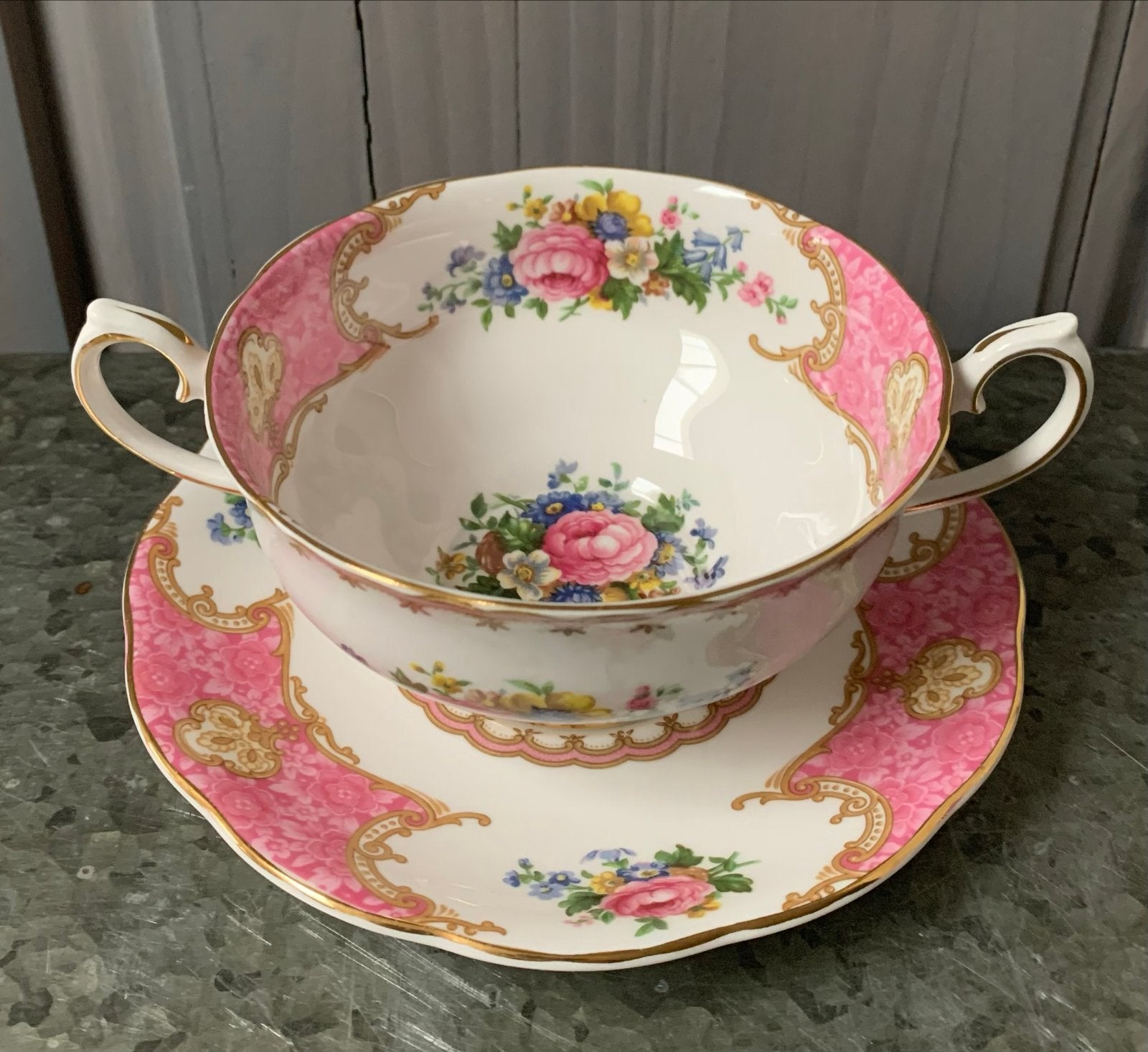 Royal Albert Lady Carlyle Soepkom en Schotel, Ophalen of Verzenden