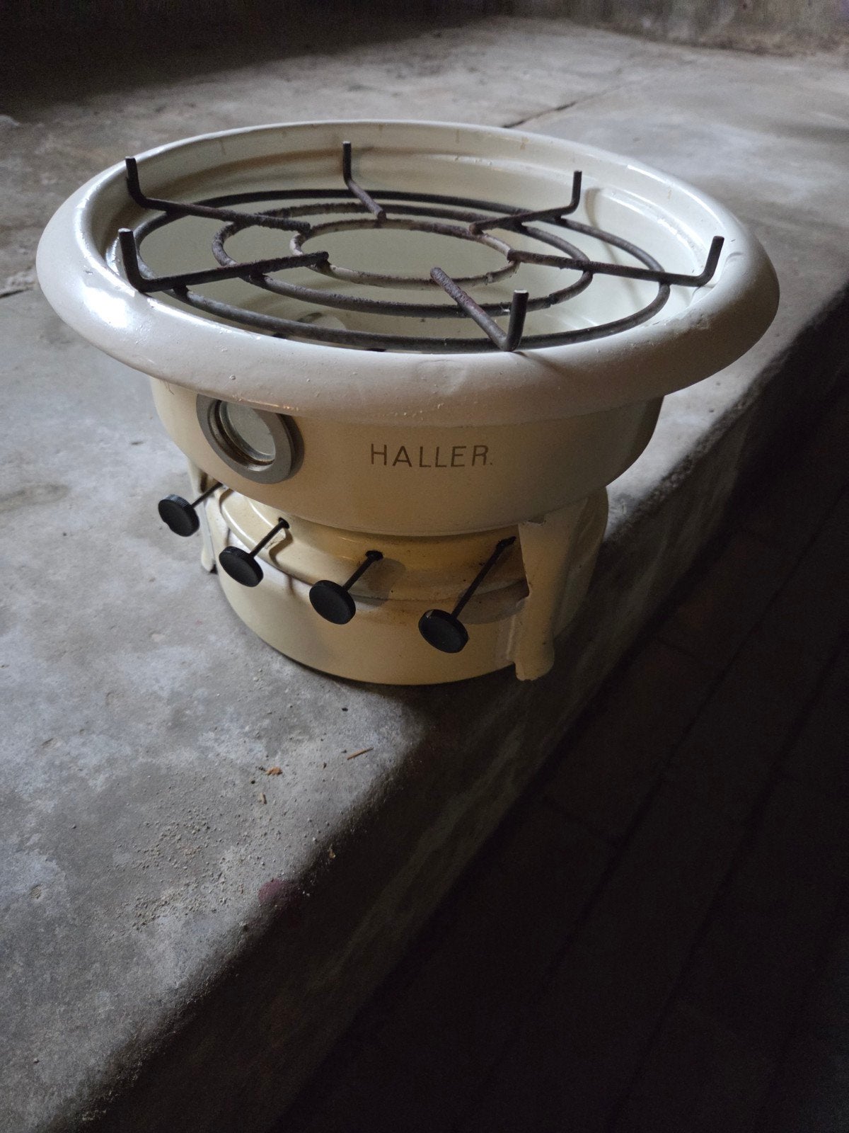 Haller petroleumstel - perfect voor camping of decora, Ophalen