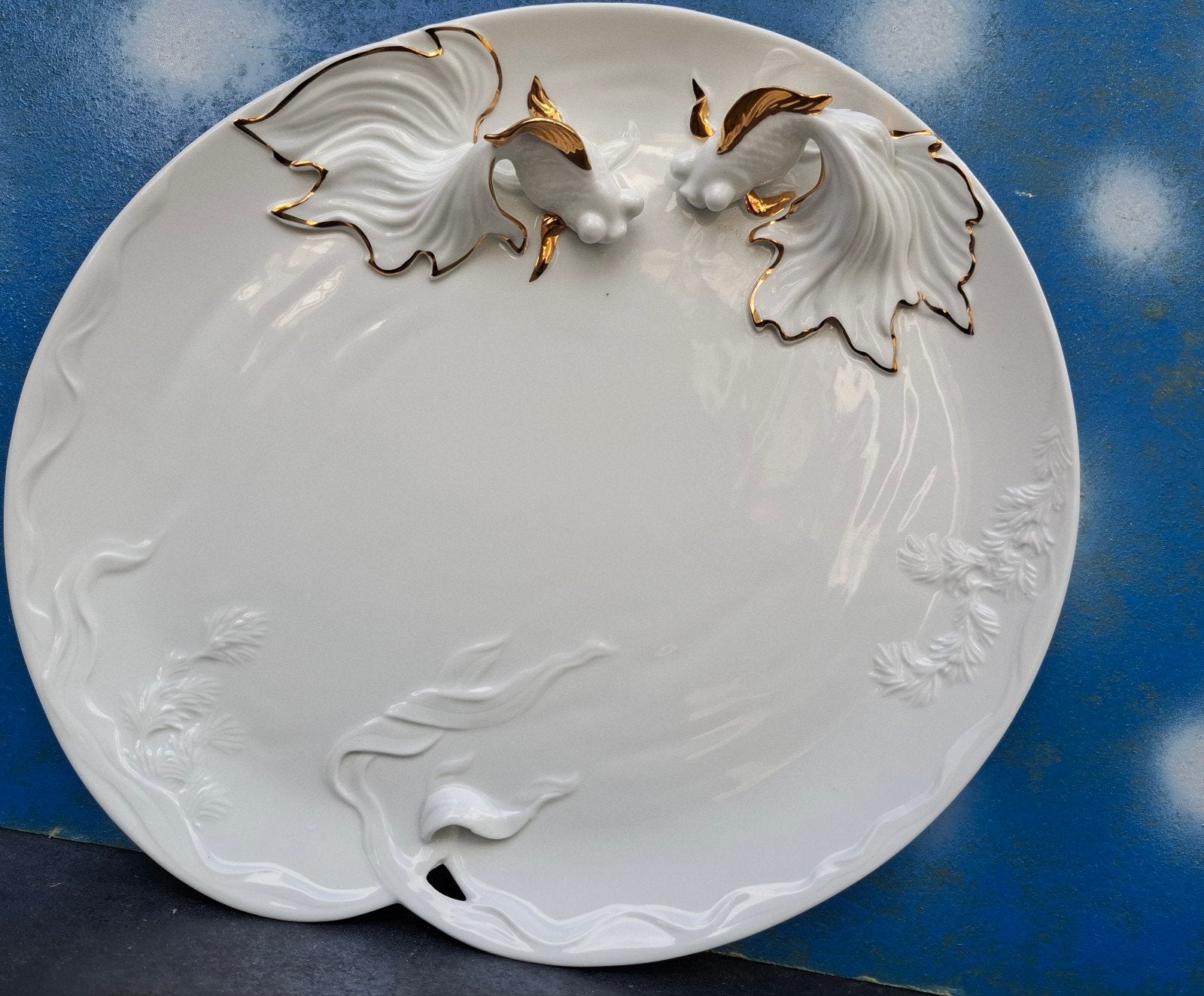 Schaal. Golden Design, handmade. 31/28 cm., Ophalen, Porselein of Keramiek, Schaal, Zo goed als nieuw