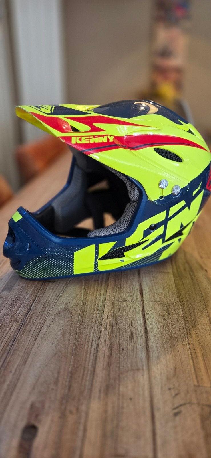 Kenny helm maat XS - Gebruikt met gebruikerssporen, Gebruikt, Jongen of Meisje, Kenny, Ophalen