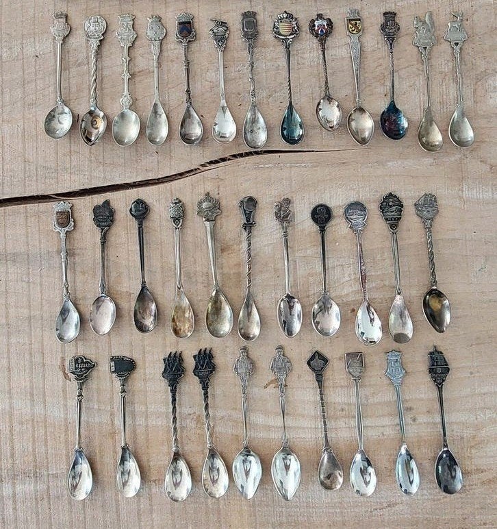 30 vintage souvenirlepels, Ophalen of Verzenden