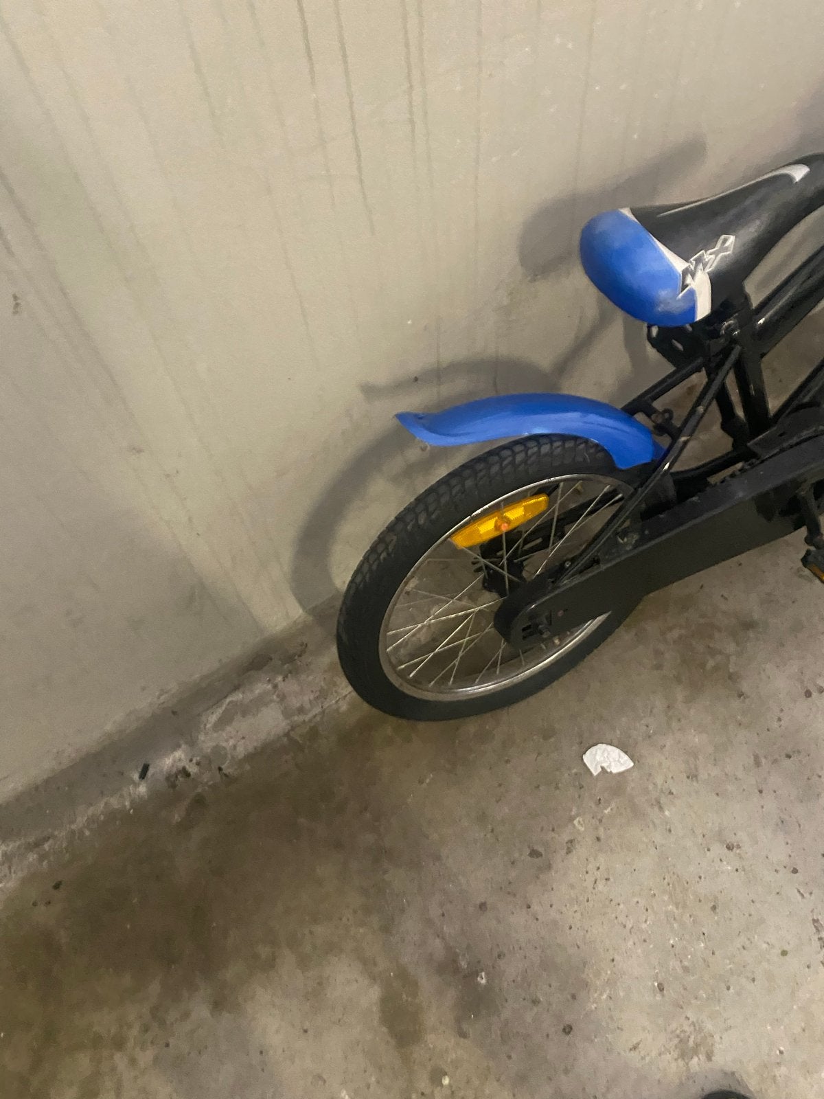 16 inch kinderfiets - rijdt lekker, wel lekke band, Ophalen, Gebruikt, Terugtraprem, 16 tot 20 inch