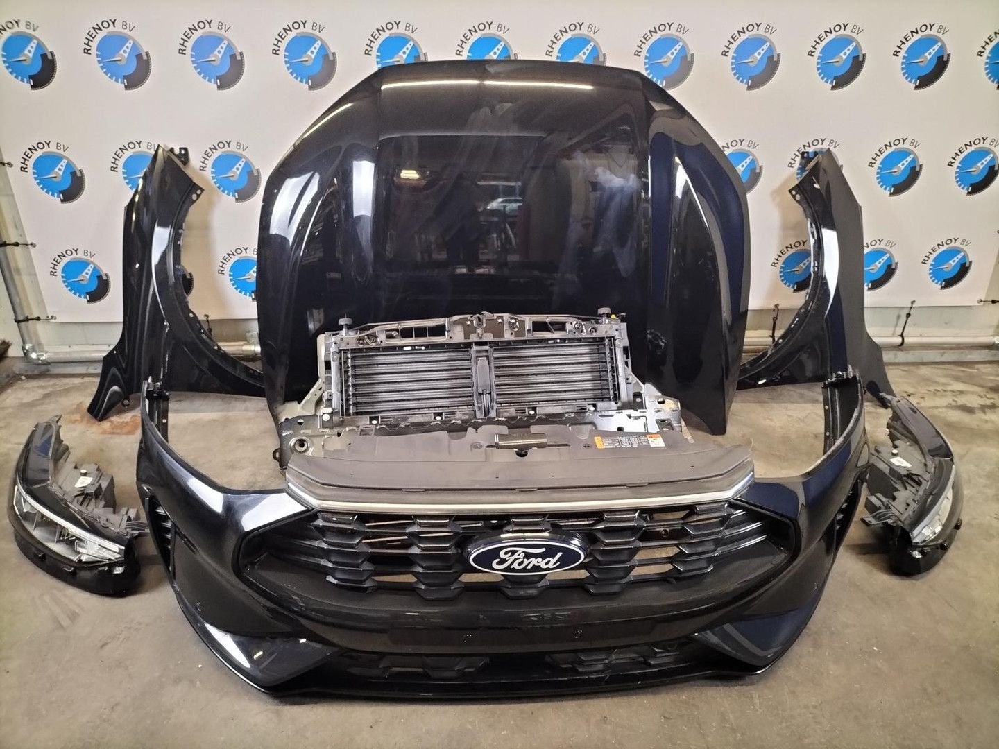 FORD KUGA DFK JC7 ST-LINE  VOORKOP COMPLEET 2024, Ophalen of Verzenden, Gebruikt, Stiba lid