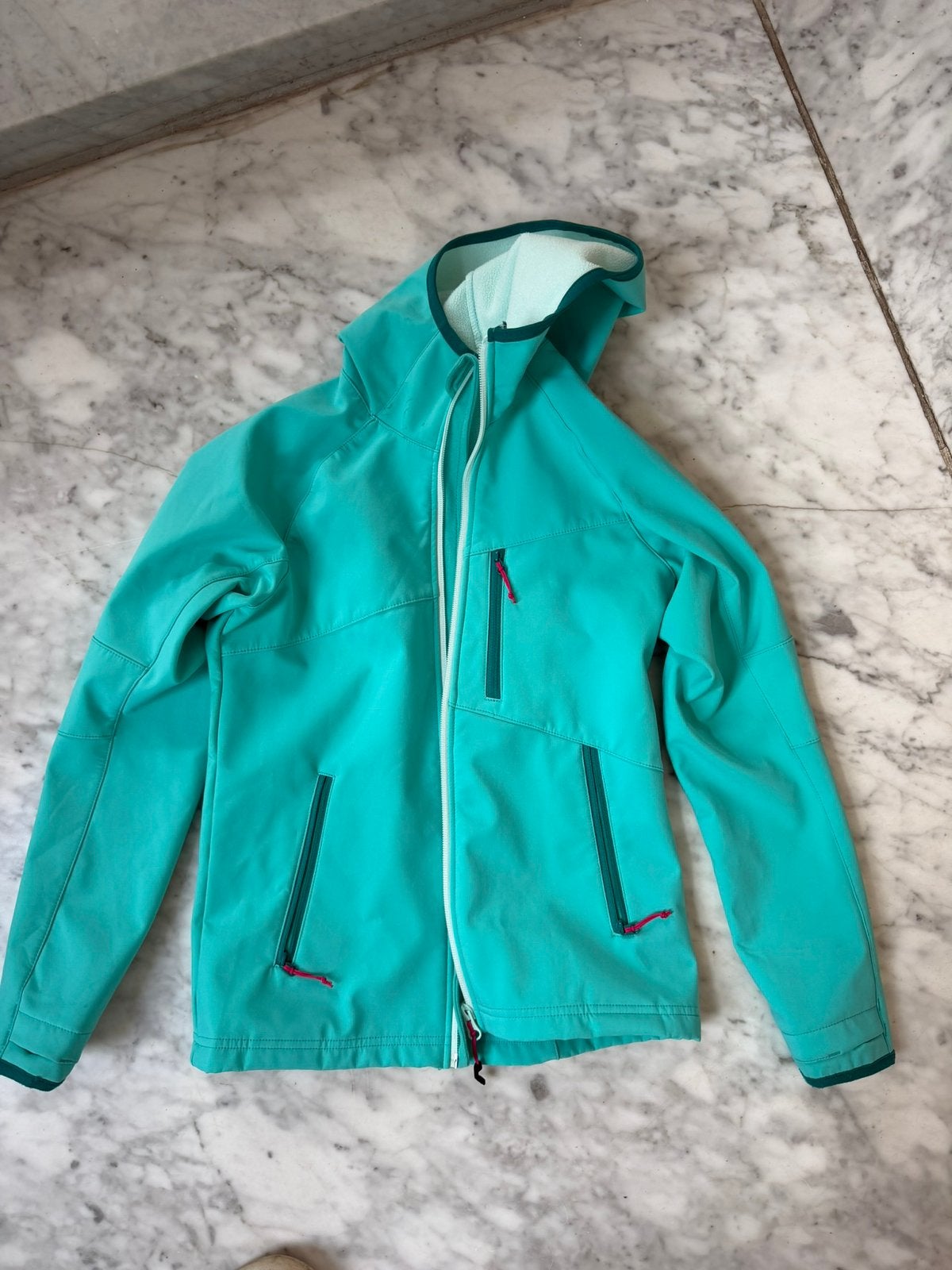 Decathlon MH550 trekking soft shell jas maat 10jaar, Kinderen en Baby's, Ophalen of Verzenden, Zo goed als nieuw, Jas