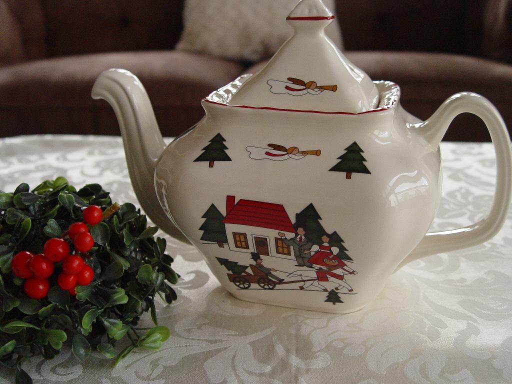 Masons mason christmas village kerst theepot, Overige typen, Ophalen of Verzenden, Zo goed als nieuw, Overige stijlen