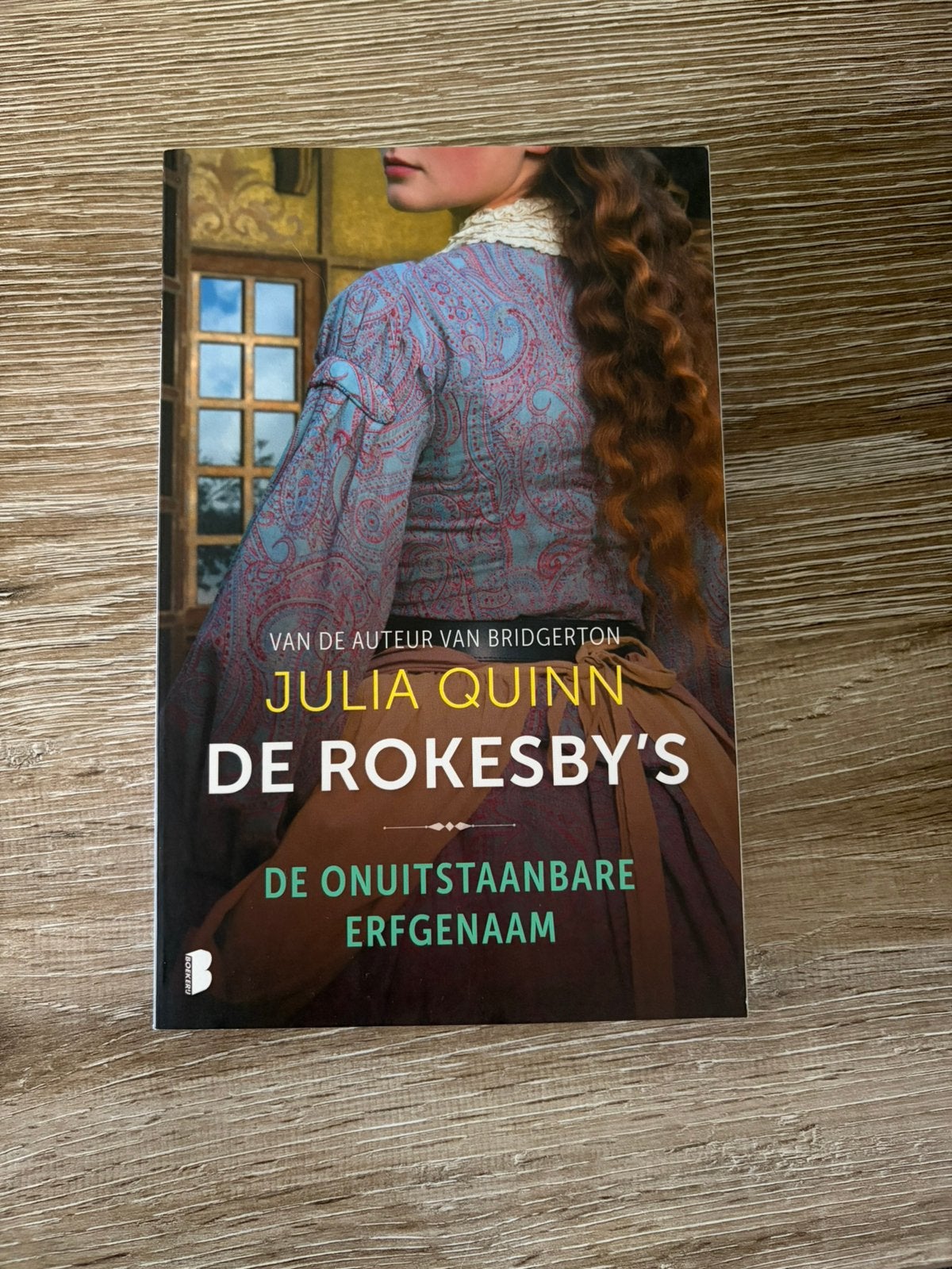 Julia Quinn - De onuitstaanbare erfgenaam, Gelezen, Ophalen of Verzenden, Nederland, Julia Quinn