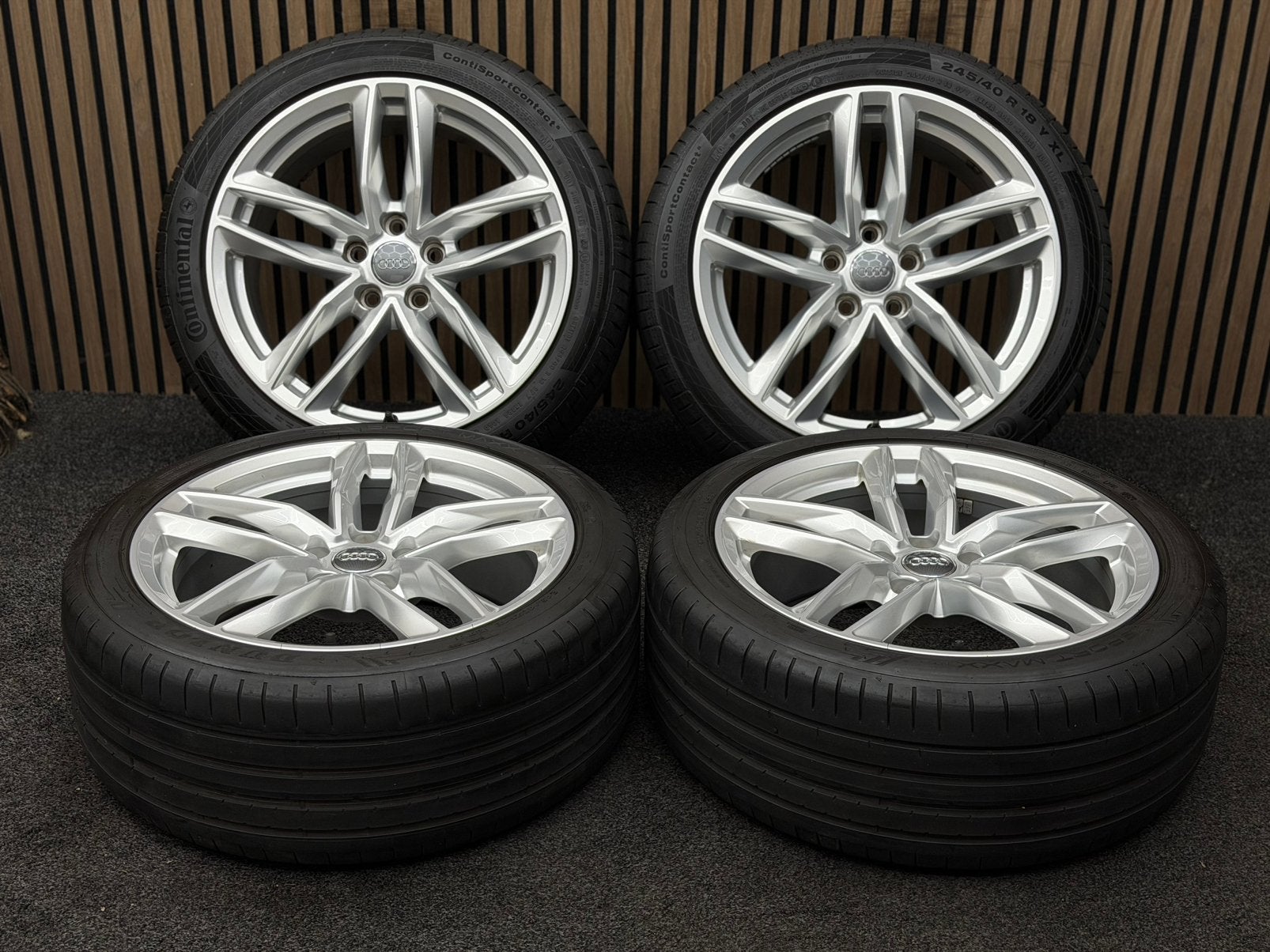 Originele 18 inch Audi Sport A4 S4 B9 5x112 ET40 245/40/18, Ophalen, 18 inch, 245 mm, .