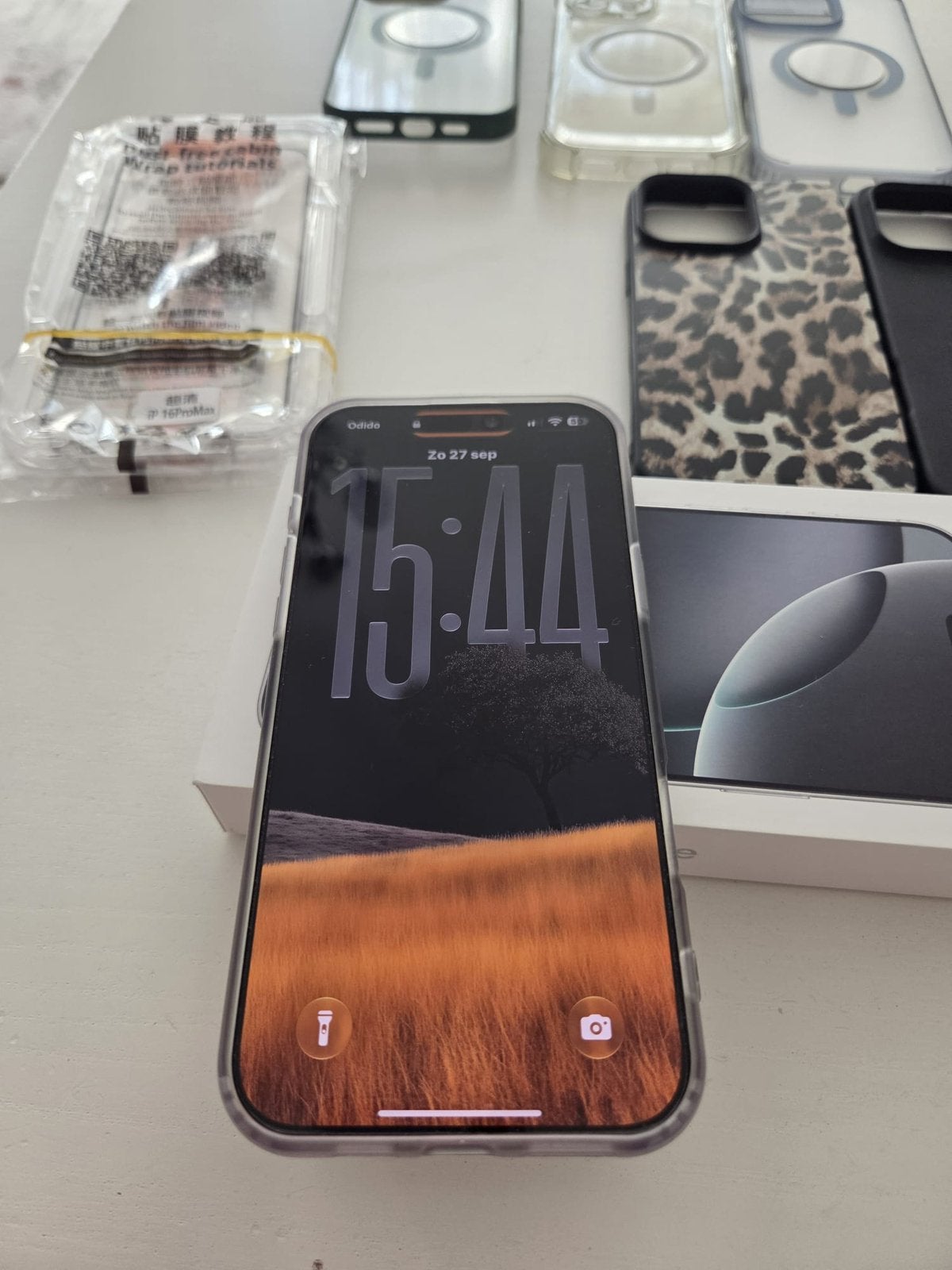 Foto 8 van iPhone 16 Pro Max in zeer nette, bijna nieuwstaat