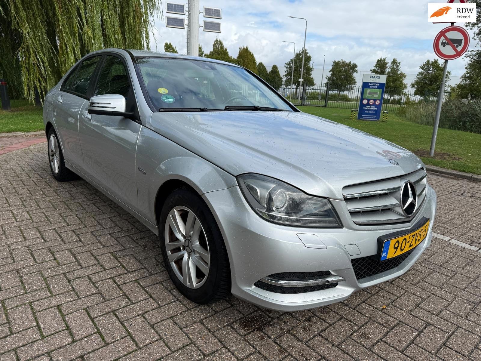 Mercedes-Benz C-klasse 200 CDI Elegance AMG-Line, Auto's, Automaat, Euro 5, Zwart, 4 cilinders