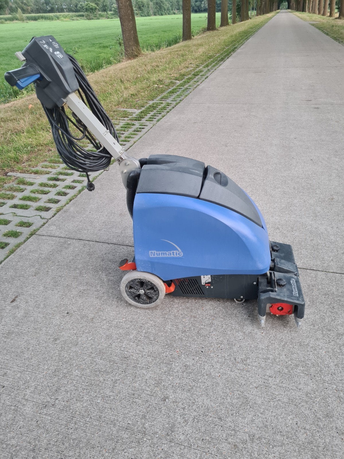 Numatic TTQ 1535 S, schrobzuigmachine, schrobmachine, Ophalen, Zo goed als nieuw, Schrobmachine