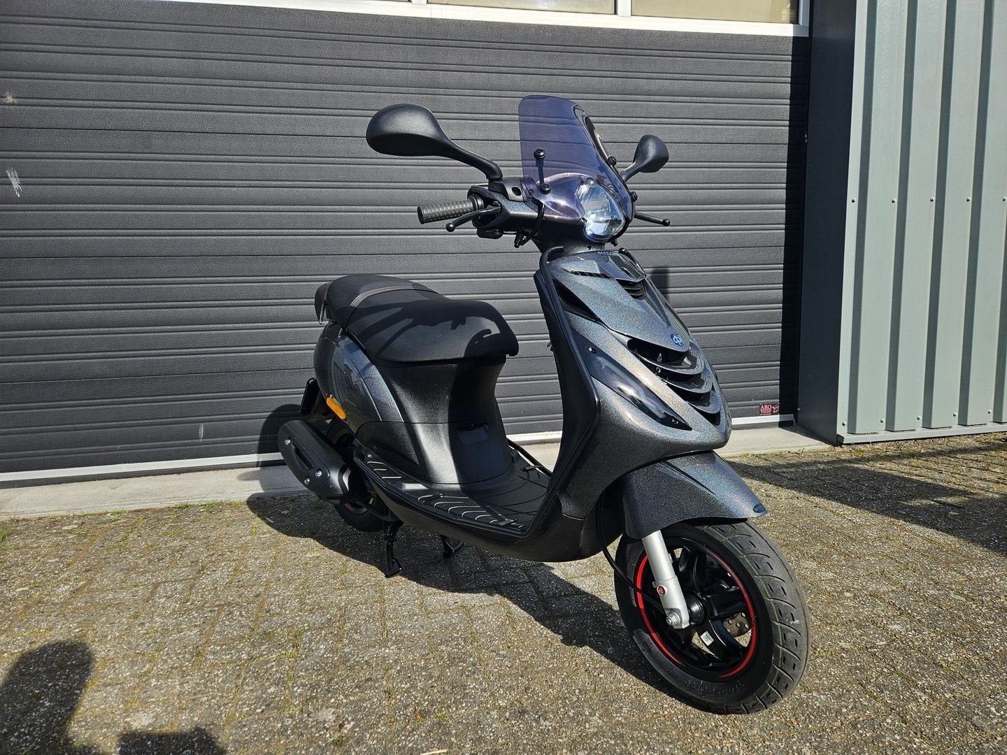 PIAGGIO ZIP 4T E4 BROM 2019 PSYCEDELIC ZWART 2810KM+ OPTIES!, Onbekend, Ophalen of Verzenden, Zo goed als nieuw, Onbekend