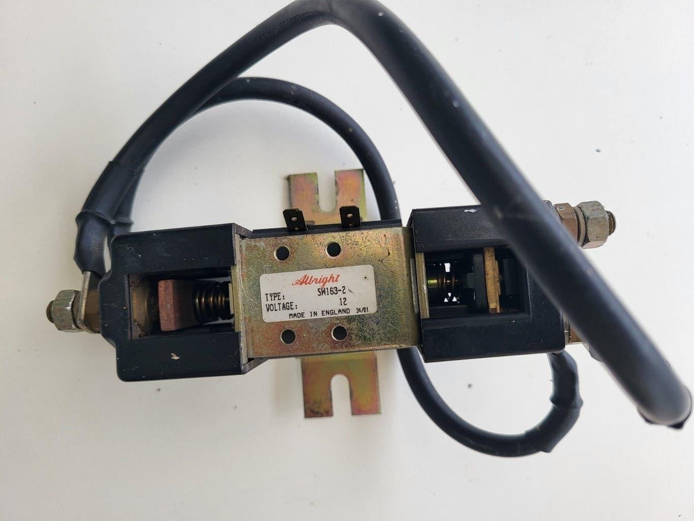 Albright SW163-2 12V serie-parallelschakelaar Licht Gebruikt, Watersport en Boten, Ophalen of Verzenden, Gebruikt, Motor en Techniek