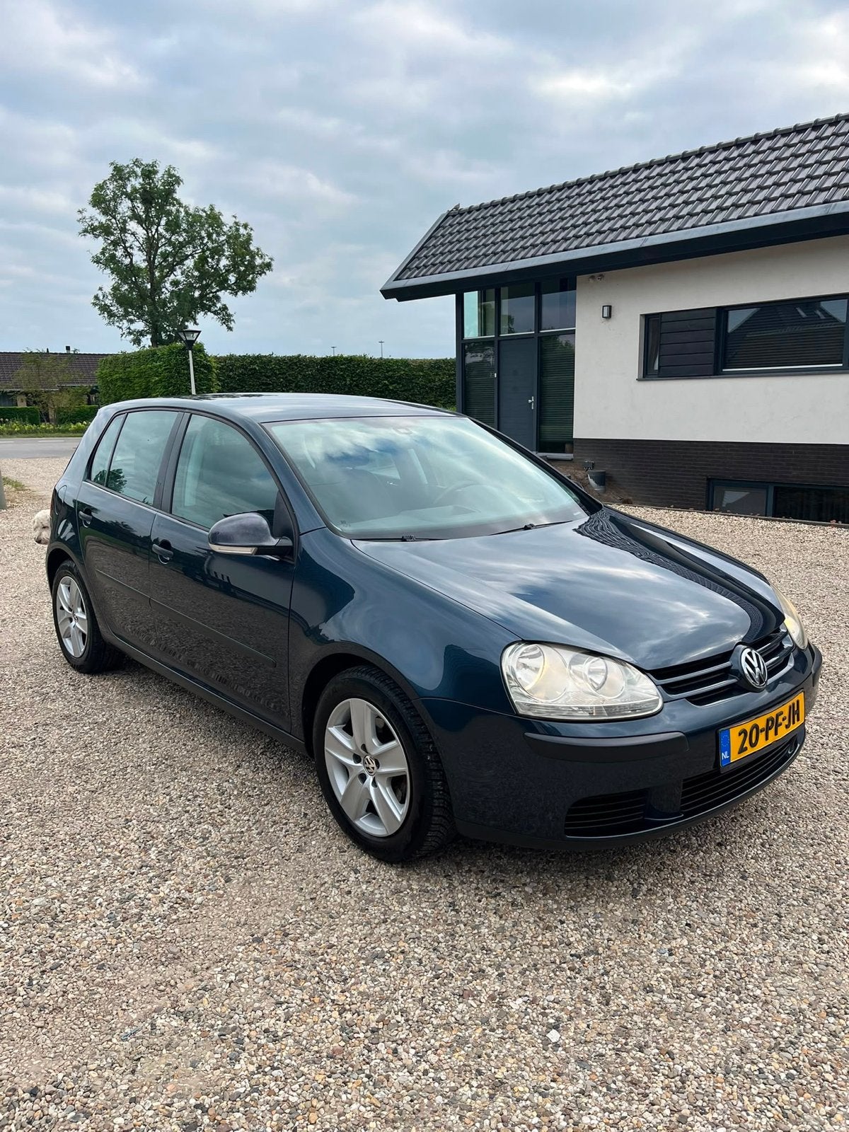 Volkswagen Golf 5 1.4 FSI Trendline 90PK 2004 Blauw, Auto's, Voorwielaandrijving, 4 cilinders, Blauw, 620 kg