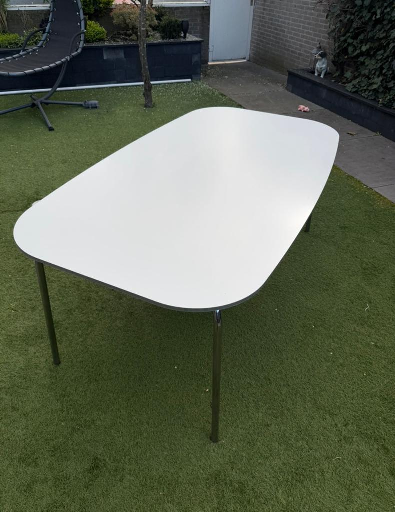 Witte eettafel 195x90 cm met metalen poten, Ophalen, Kunststof, Gebruikt, 50 tot 100 cm