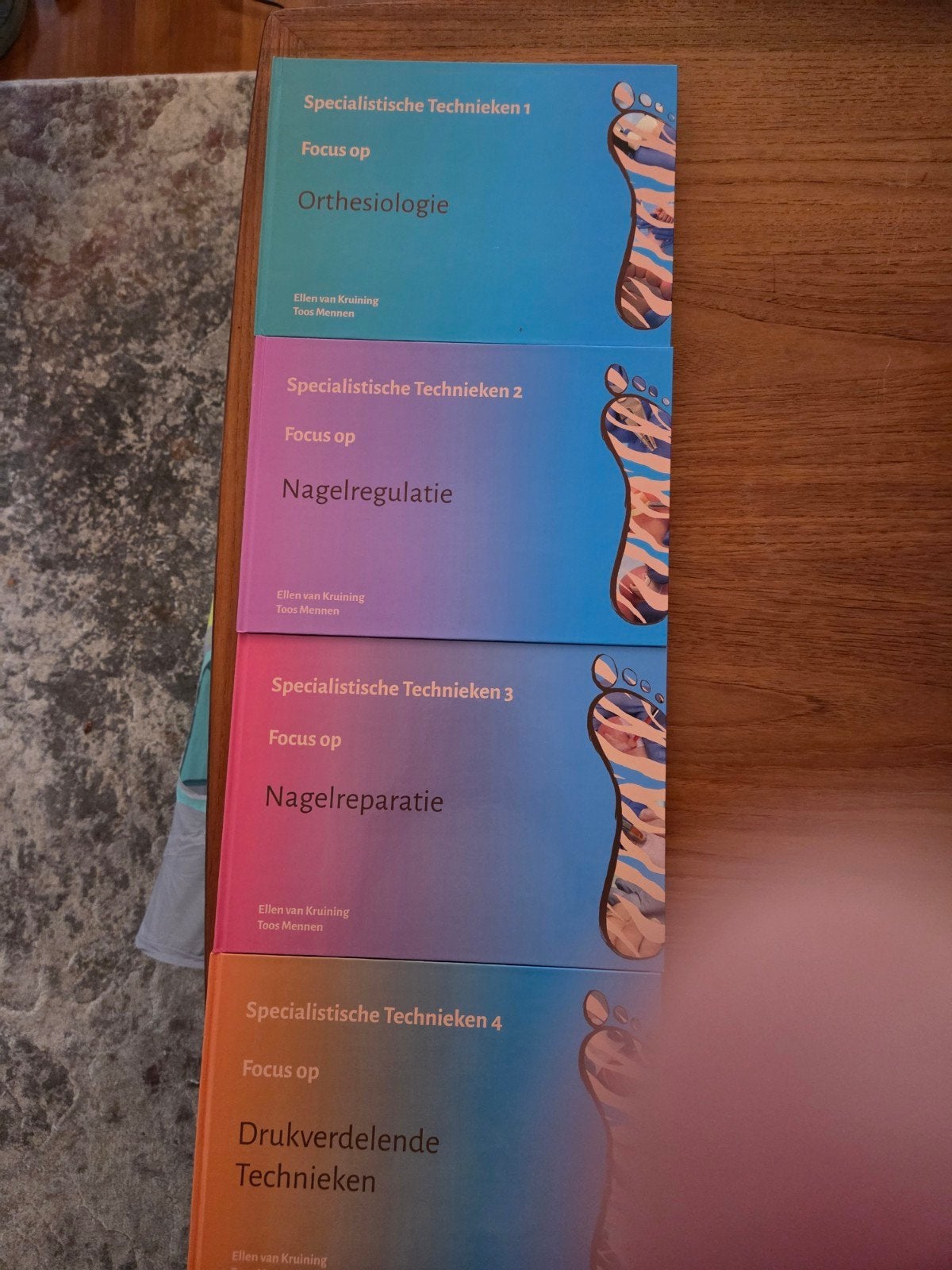 Specialistische Technieken 1-4 Toos MennenEllen van Kruining, Gelezen, MBO, Beta, Ellen van Kruining, Toos Mennen