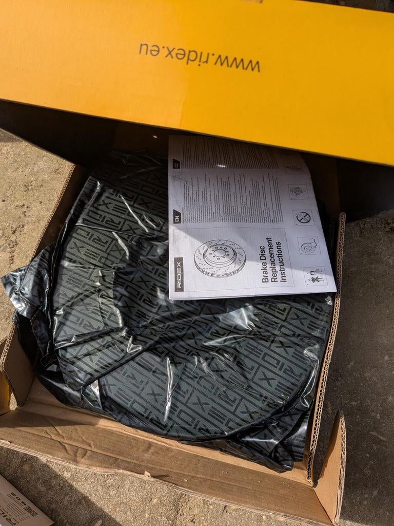 Nieuwe Remschijven en blokken Citroen c3 Picasso, Auto-onderdelen, Ophalen of Verzenden, Nieuw, Opel