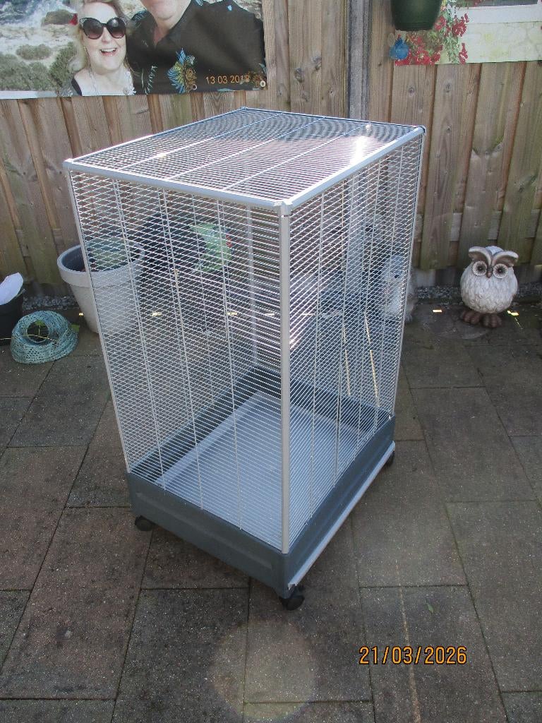 Te koop verrijdbare volière., Ophalen, Zo goed als nieuw, Aluminium, Volière