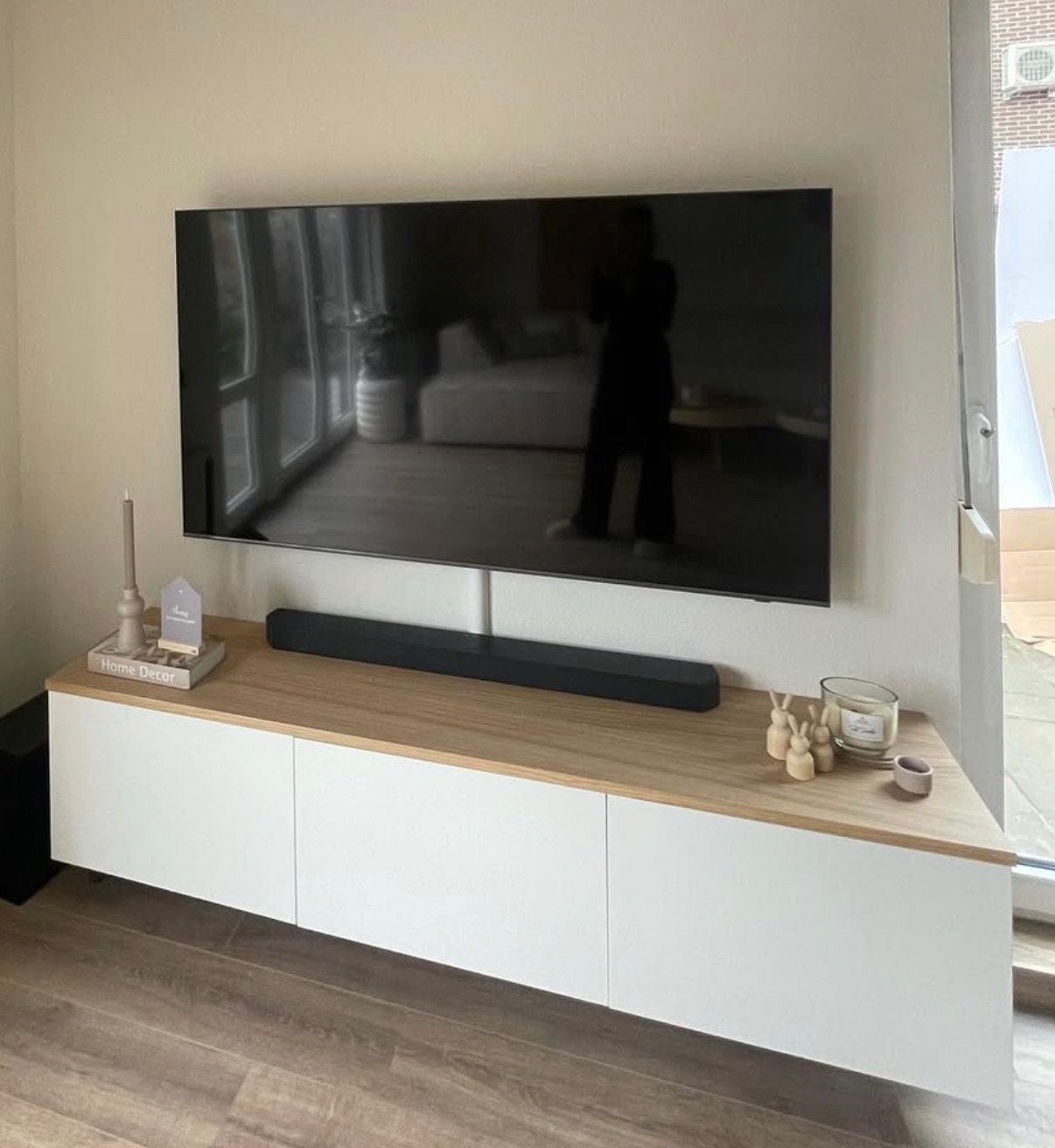 Ikea Besta TV-meubel - Wit met Houtnerf Bovenblad, Ophalen, 150 tot 200 cm, Zo goed als nieuw, Minder dan 100 cm